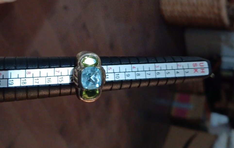 Judith ripka blue topaz & peridot ring size 6