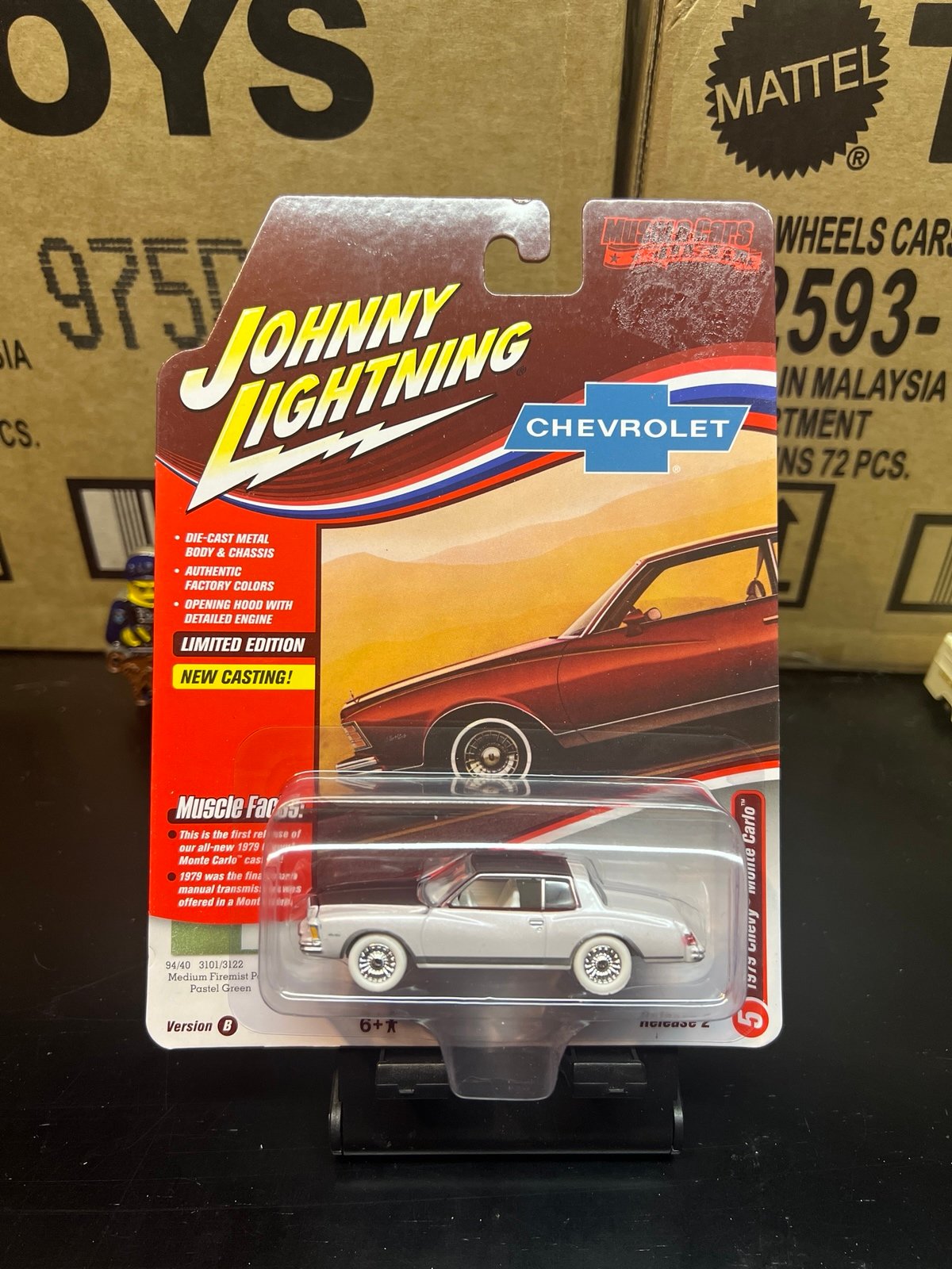 Johnny Lightning White Lightning - 1979 Chevy Monte Carlo