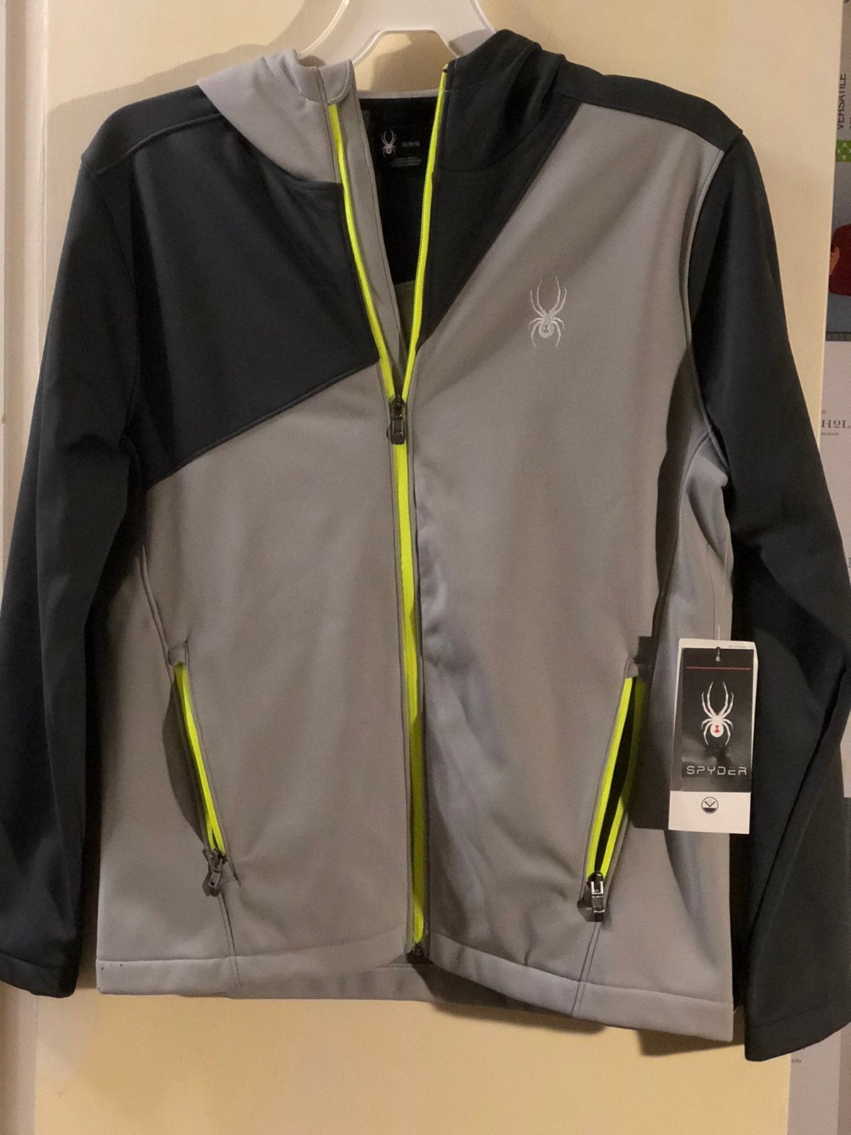 Medium Men's Spyder Jacket/Coat