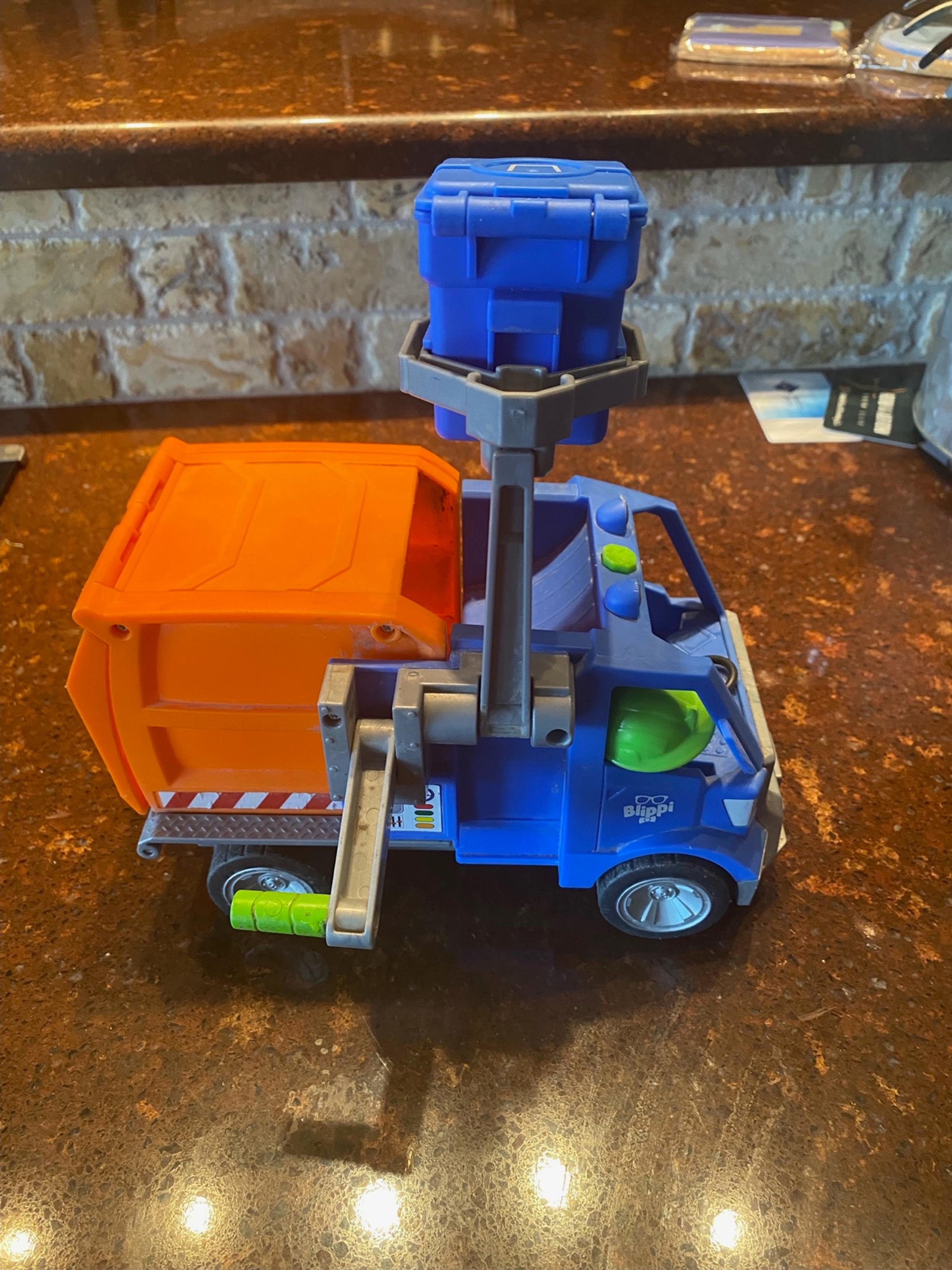 Blippi Garbage Truck - Jazwares