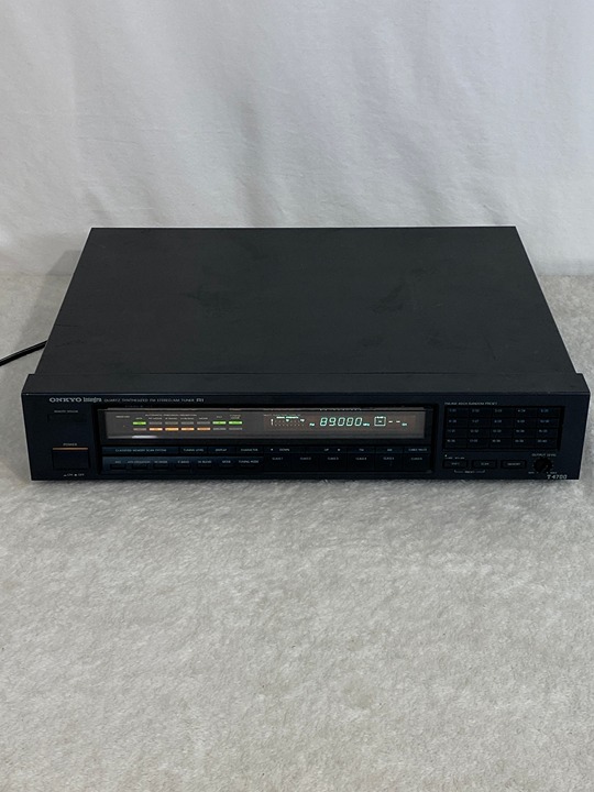 Vintage 1990 ONKYO Integra T-4700 Quartz Synthesized FM Stereo/AM Tuner Japan
