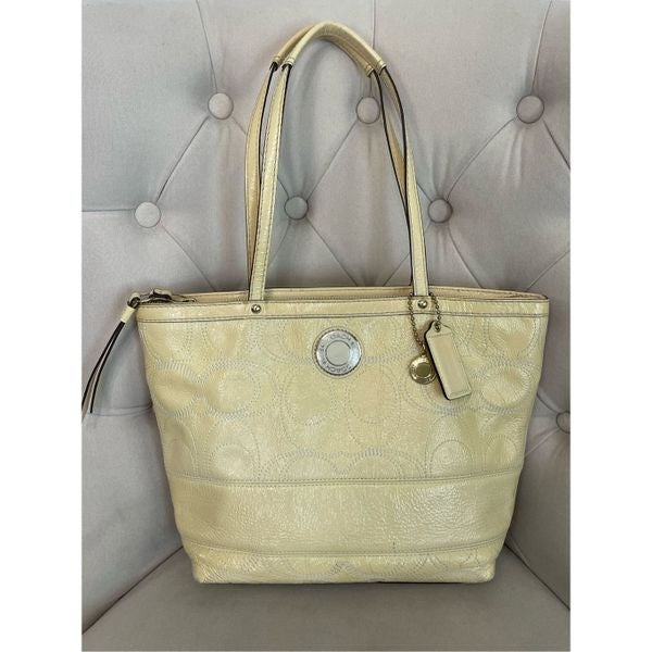 Coach f19198 shop