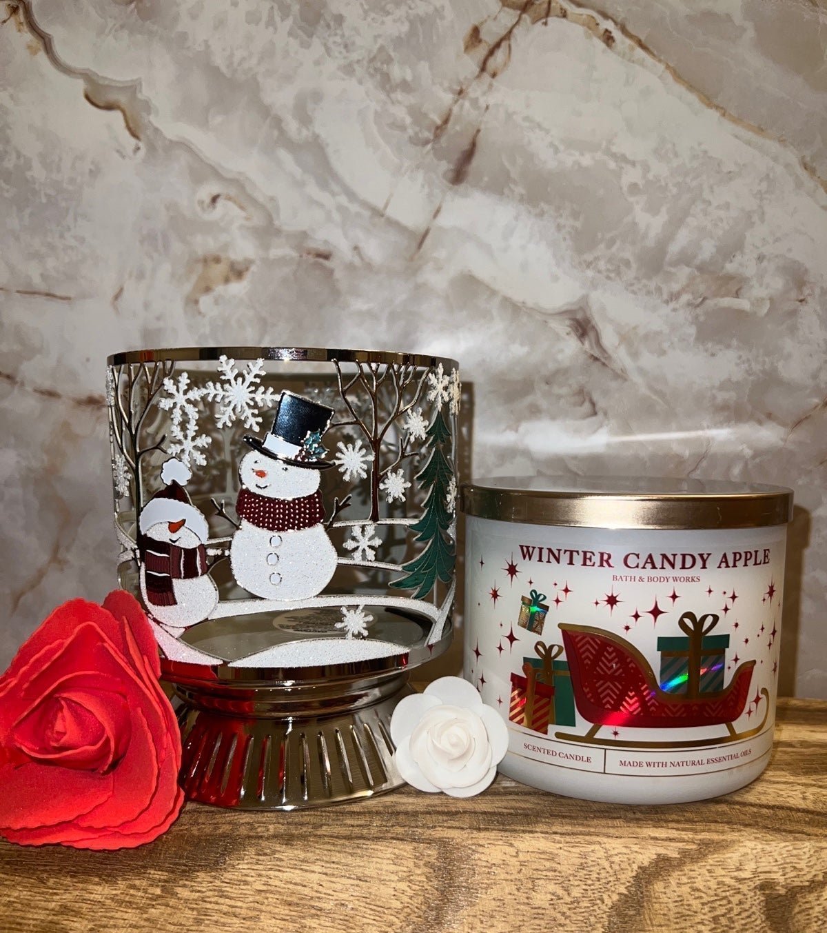 NWT BATH AND BODY WORKS SNOWMAN CANDLE HOLDER & 3 WICK CANDLE