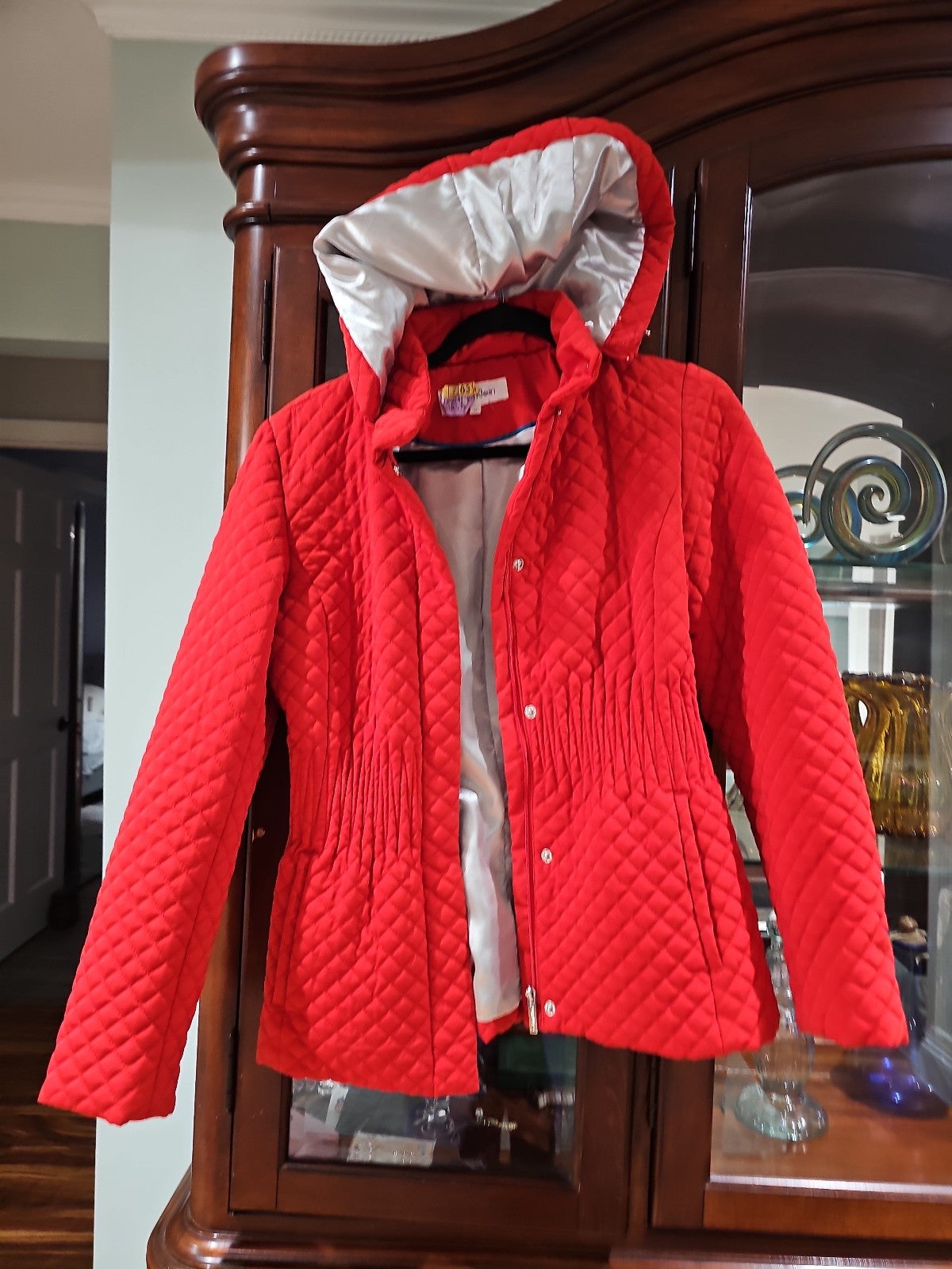 Calvin Klein mid weight quilted jacket red xs negotiable