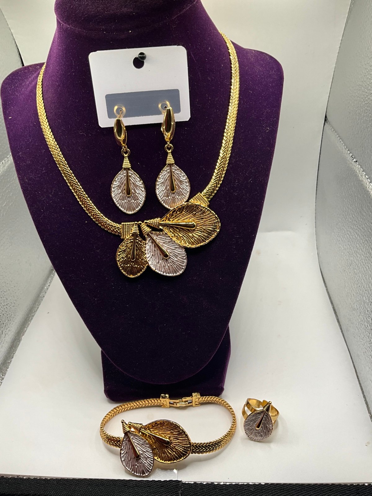 Jewelry sets from Dubai