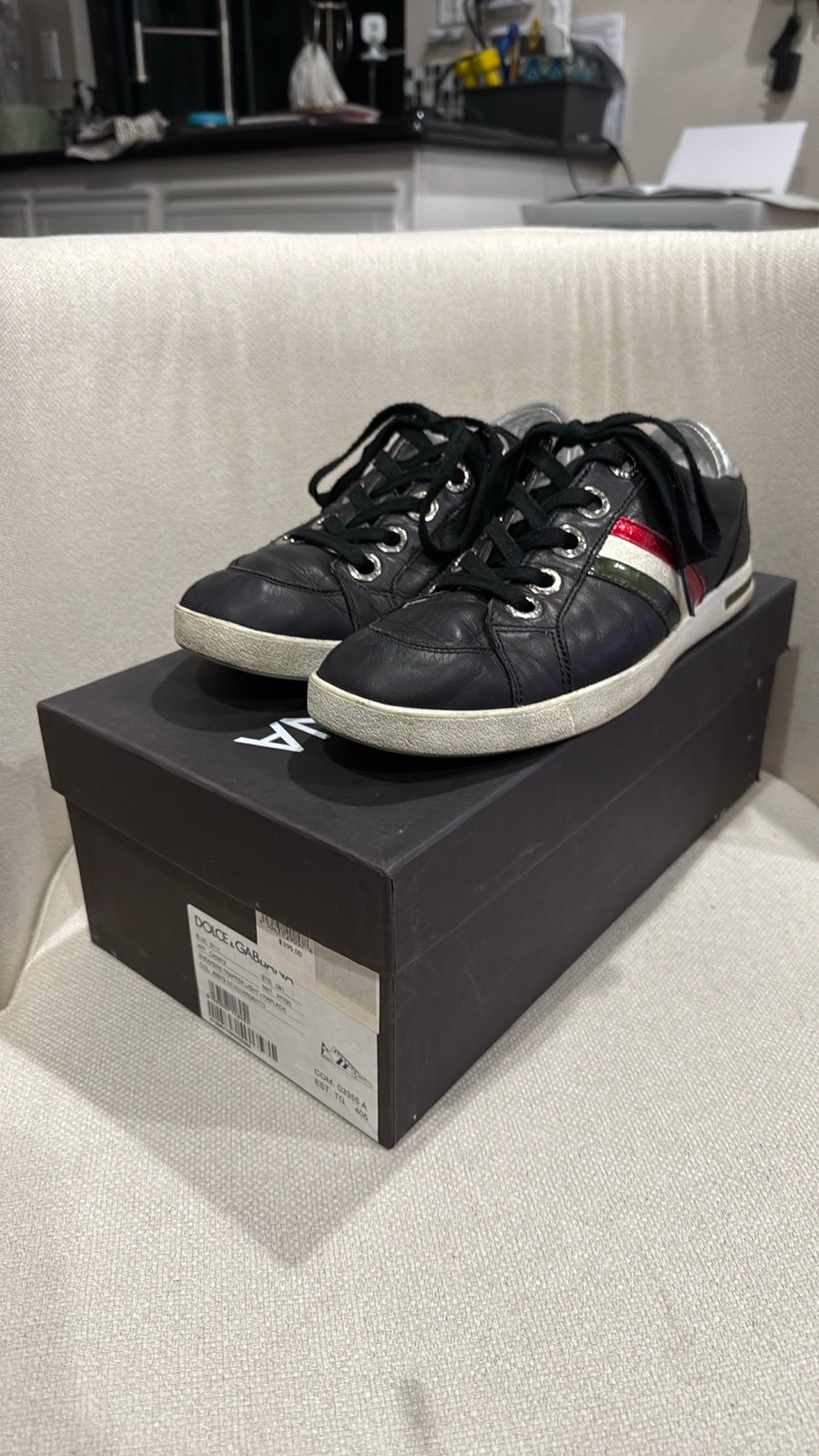 Dolce & Gabbana men’s classic black sneakers with Italian strips