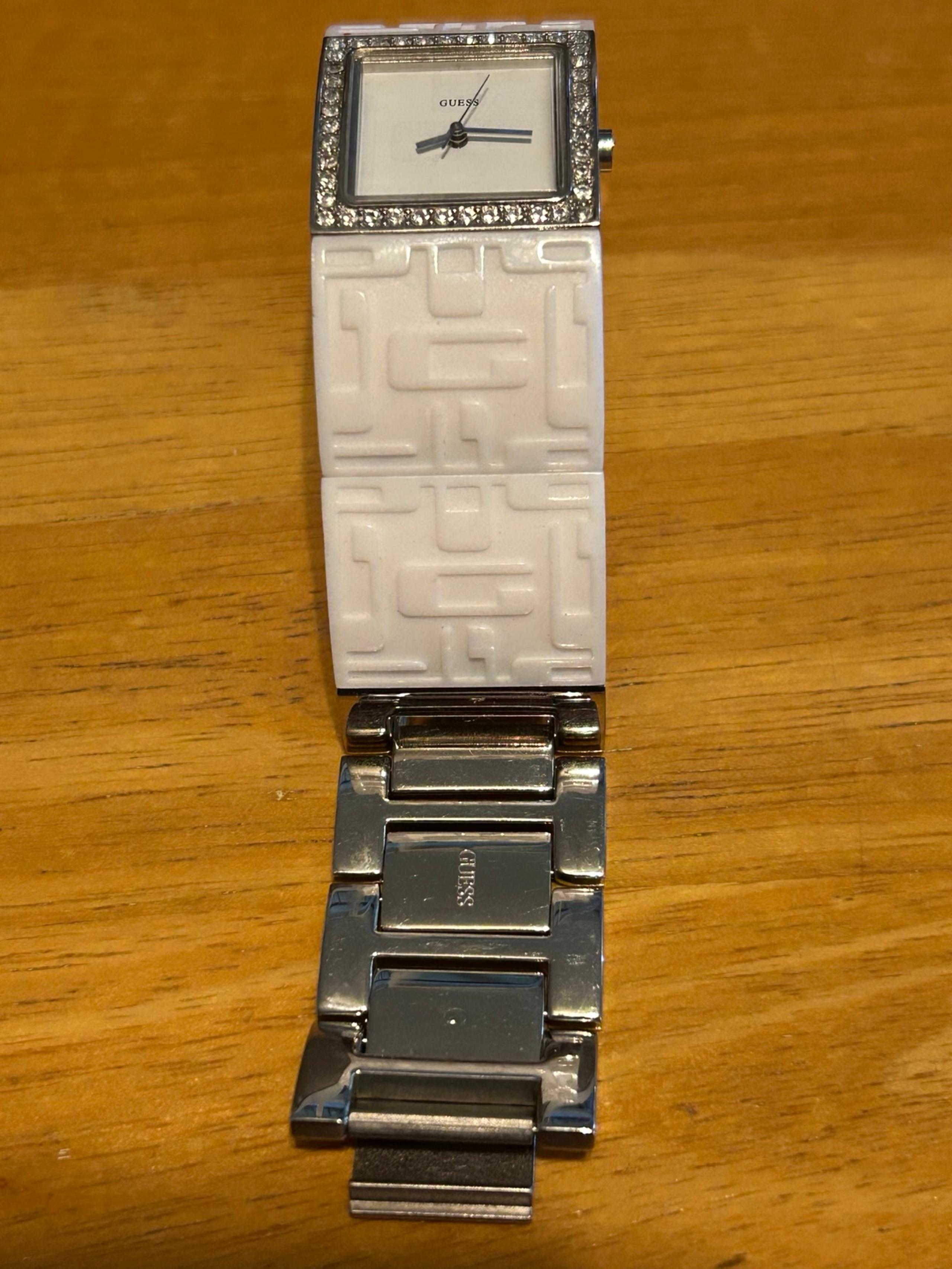 GUESS White Enamel &STAINLESS STEEL STRAP SQARE Watch