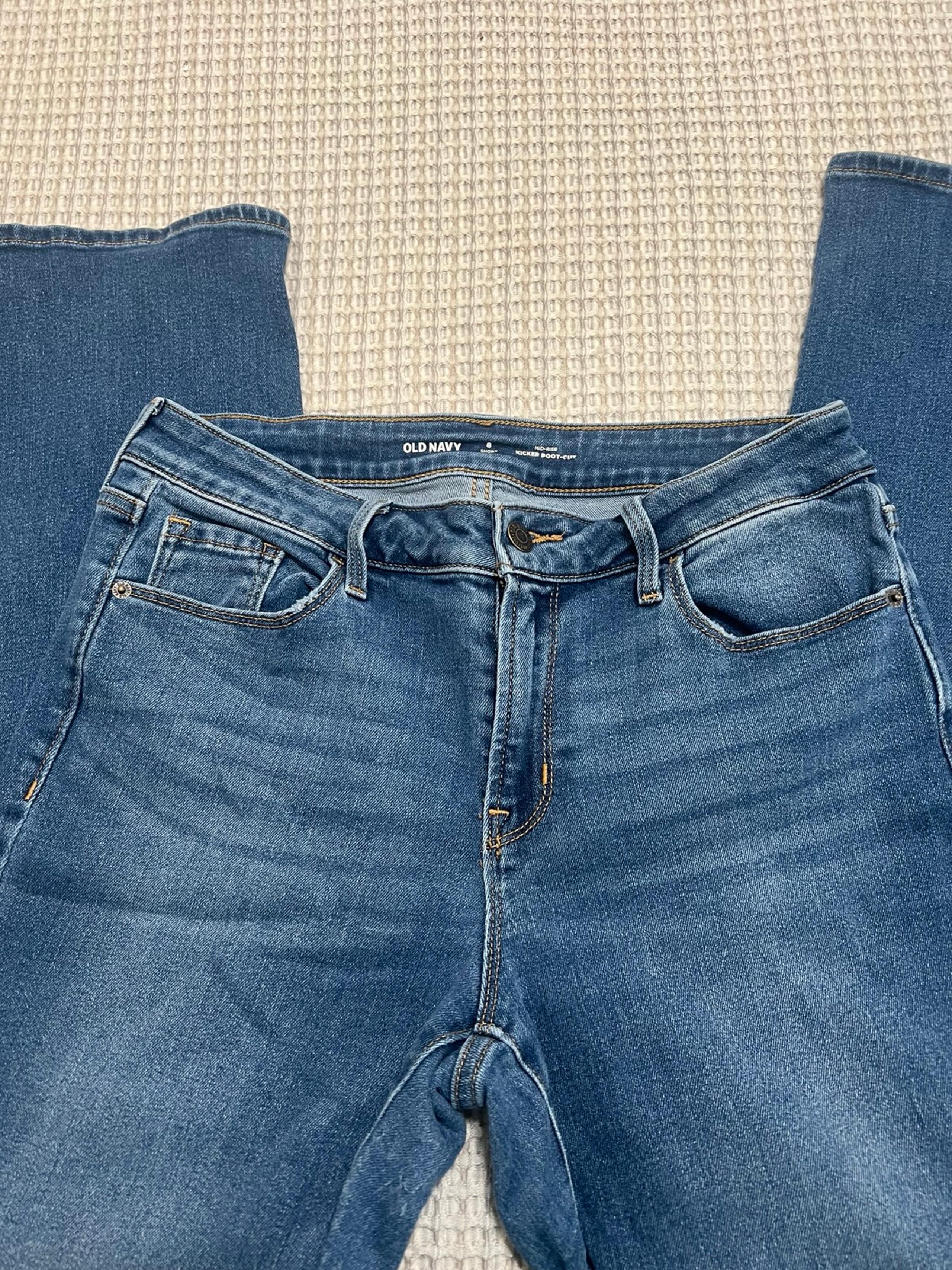 Old Navy Jeans Mid Rise Kicker Bootcut Jeans Size 8 Short
