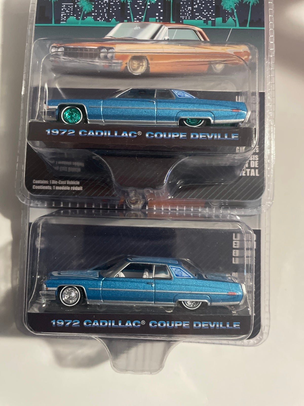 Greenlight Chase 1972 Cadillac Coupe Deville and Regular