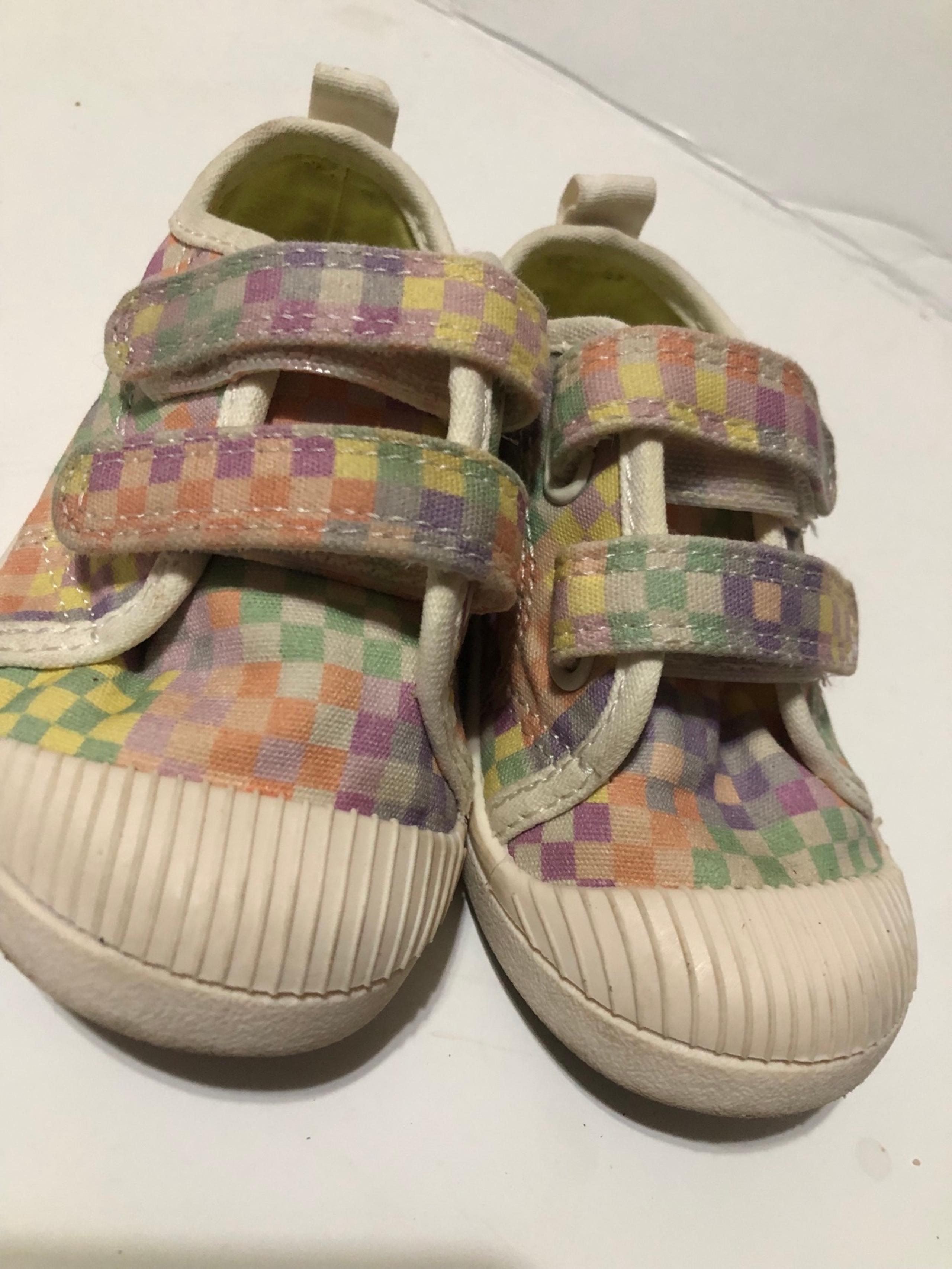 Cat & jack checkered girls shoes size 7 toddle