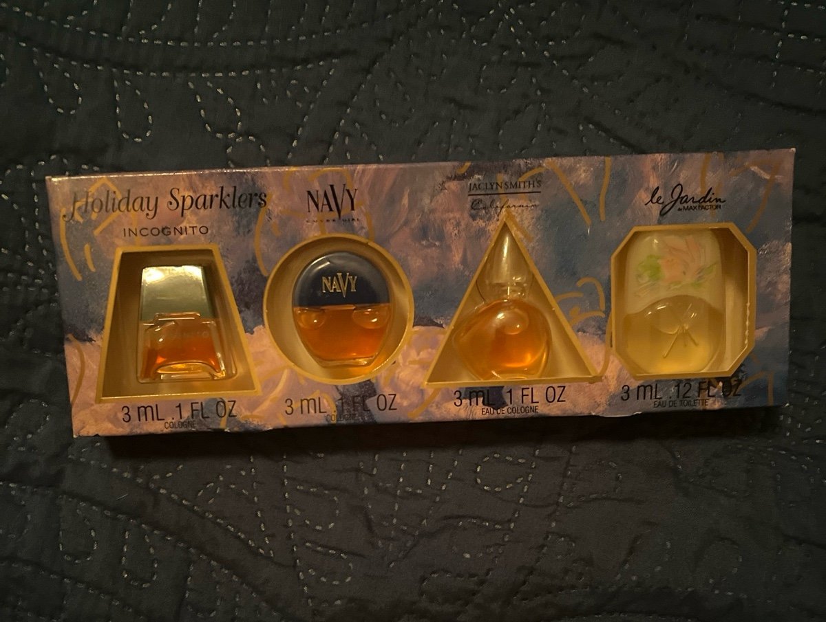 Vintage Mini Perfumes Le Jardin, Jaclyn Smiths California, Navy, Incognito (4)