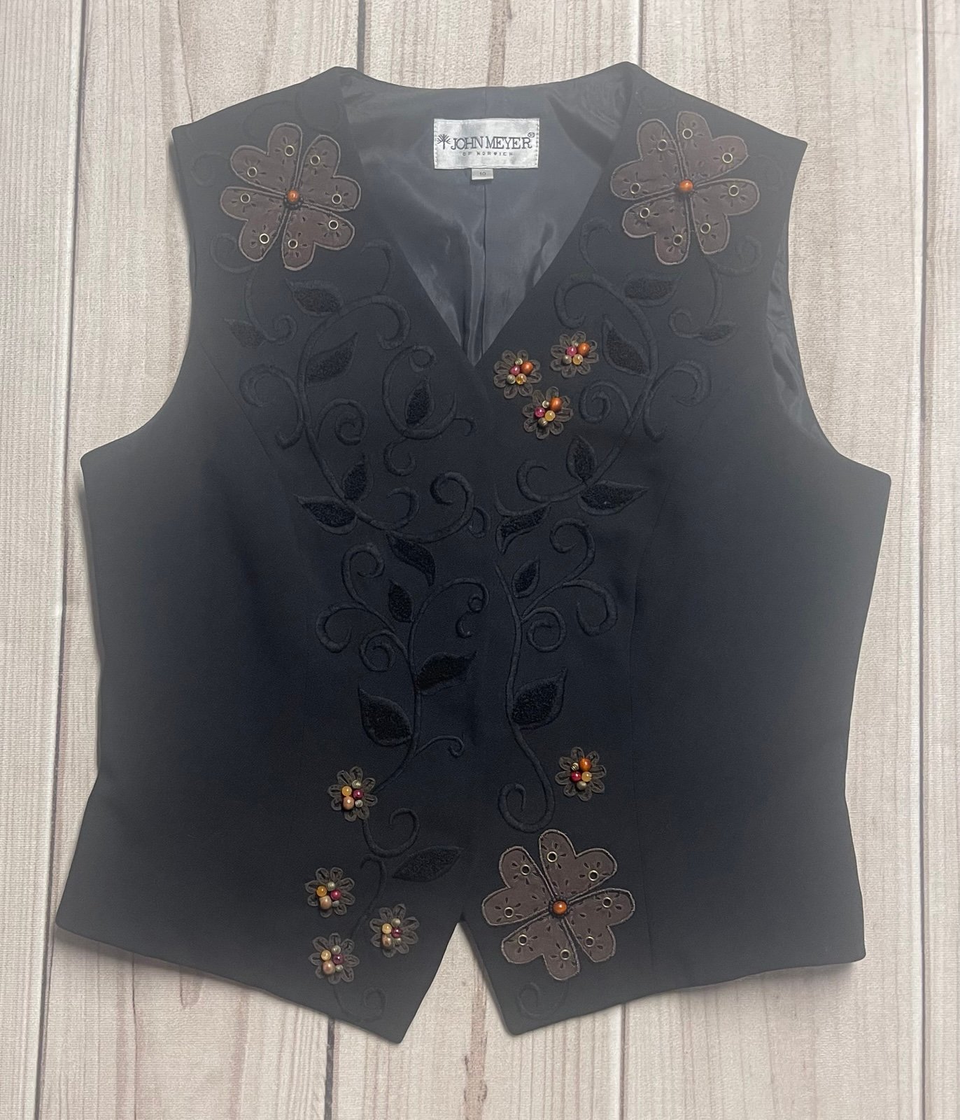 John Meyer Women’s Size 10 Floral Embroidered Leather Patch Beaded Vest Black
