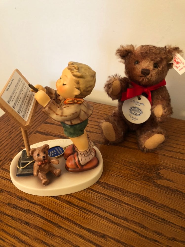 Hummel Collectible