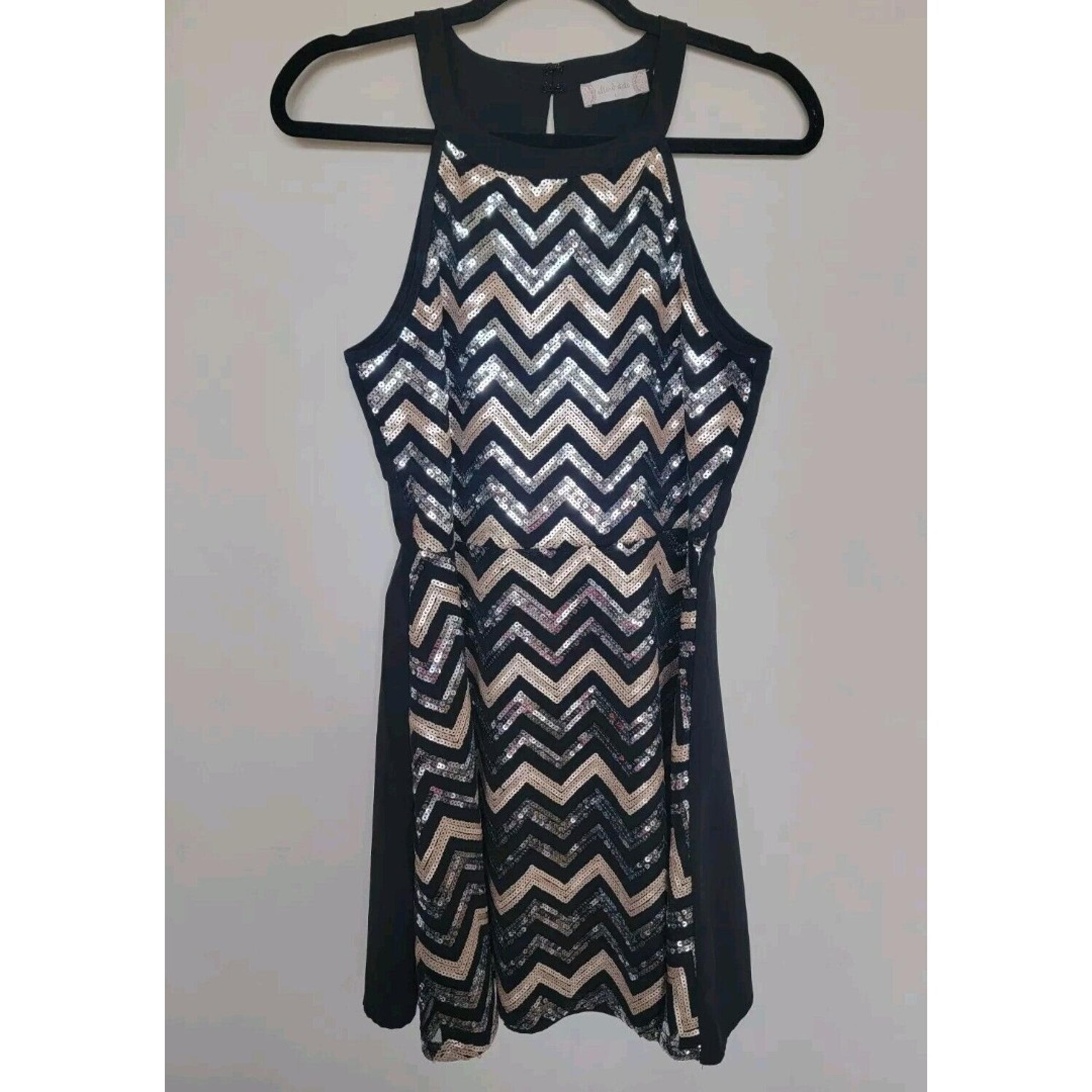 Womens Sequin Front Knee Length Dress Keyhole Back Size Large - Altar'd State
