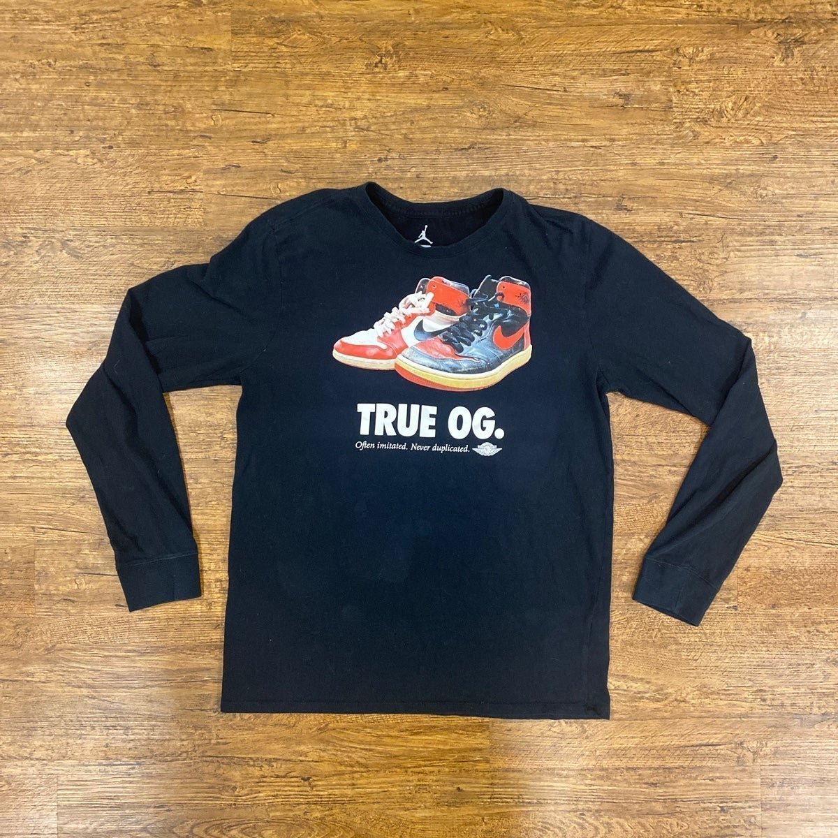 Nike Air Jordan 1 Retro High True OG Long Sleeve Black Graphic Shirt Youth L