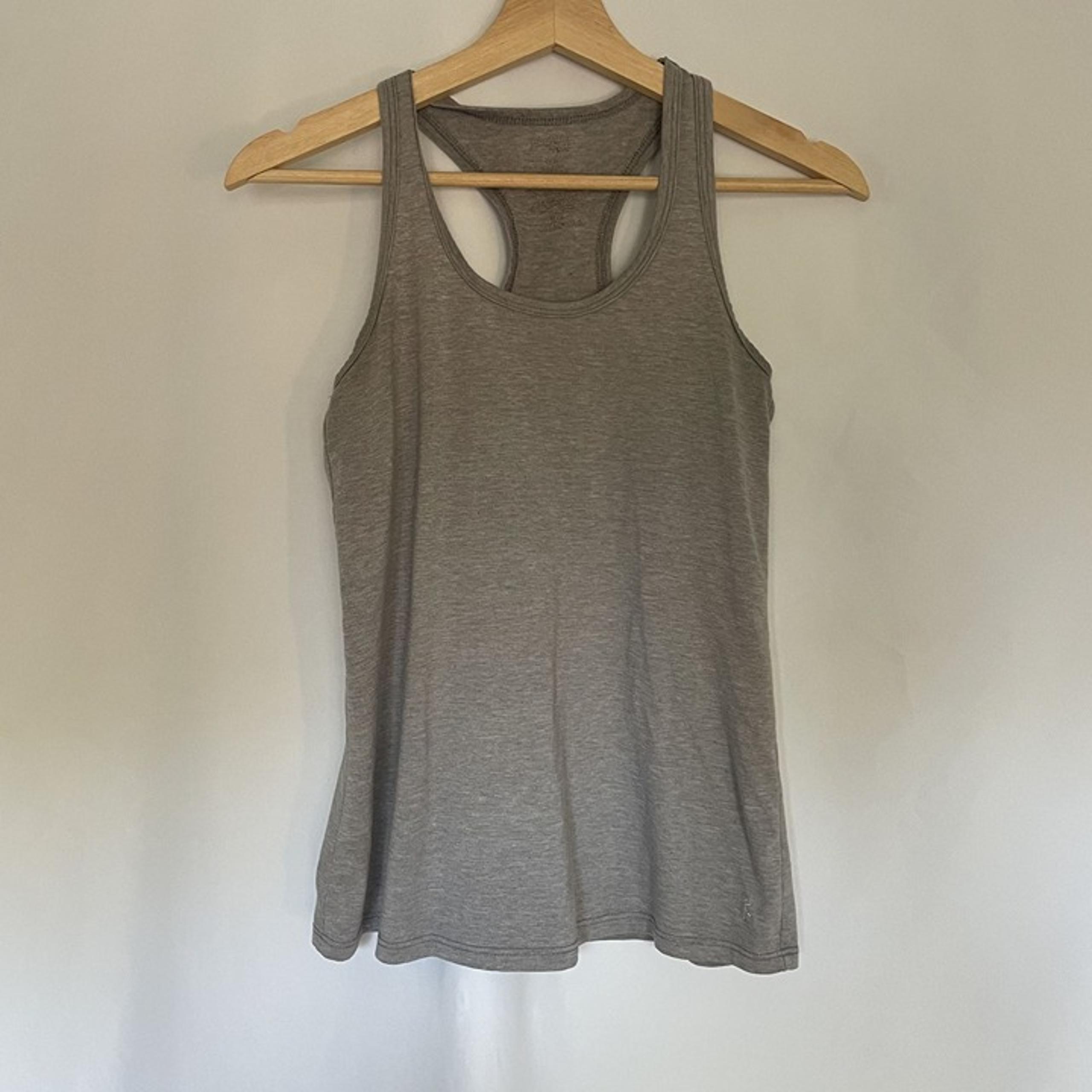 Danskin Now size small gray racerback top casual athletic shirt tank top
