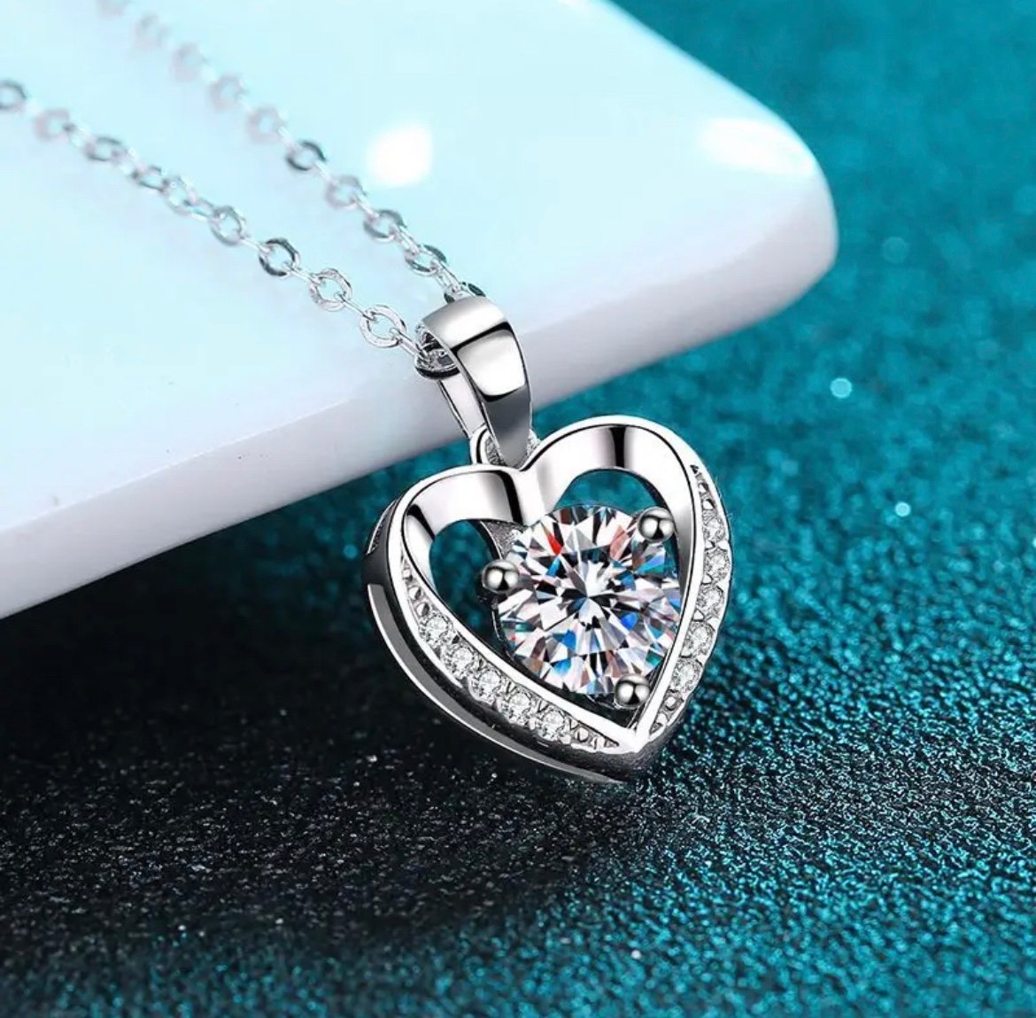 *sale* 1ct Moissanite Diamond eternity Heart Necklace