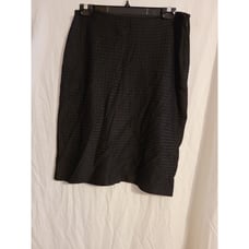 St John Knits Couture Chenille Knit Skirt Color Black SZ 10