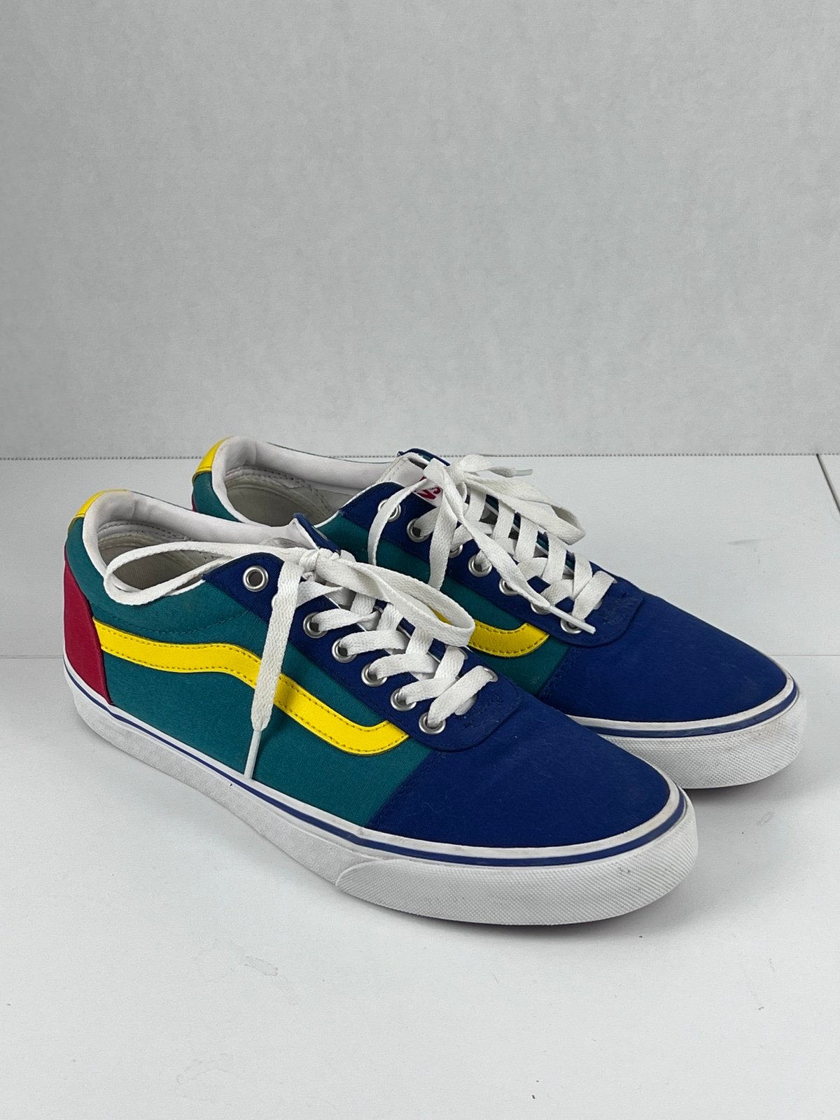 Vans Yacht Club Color Block Lace Up Sneaker