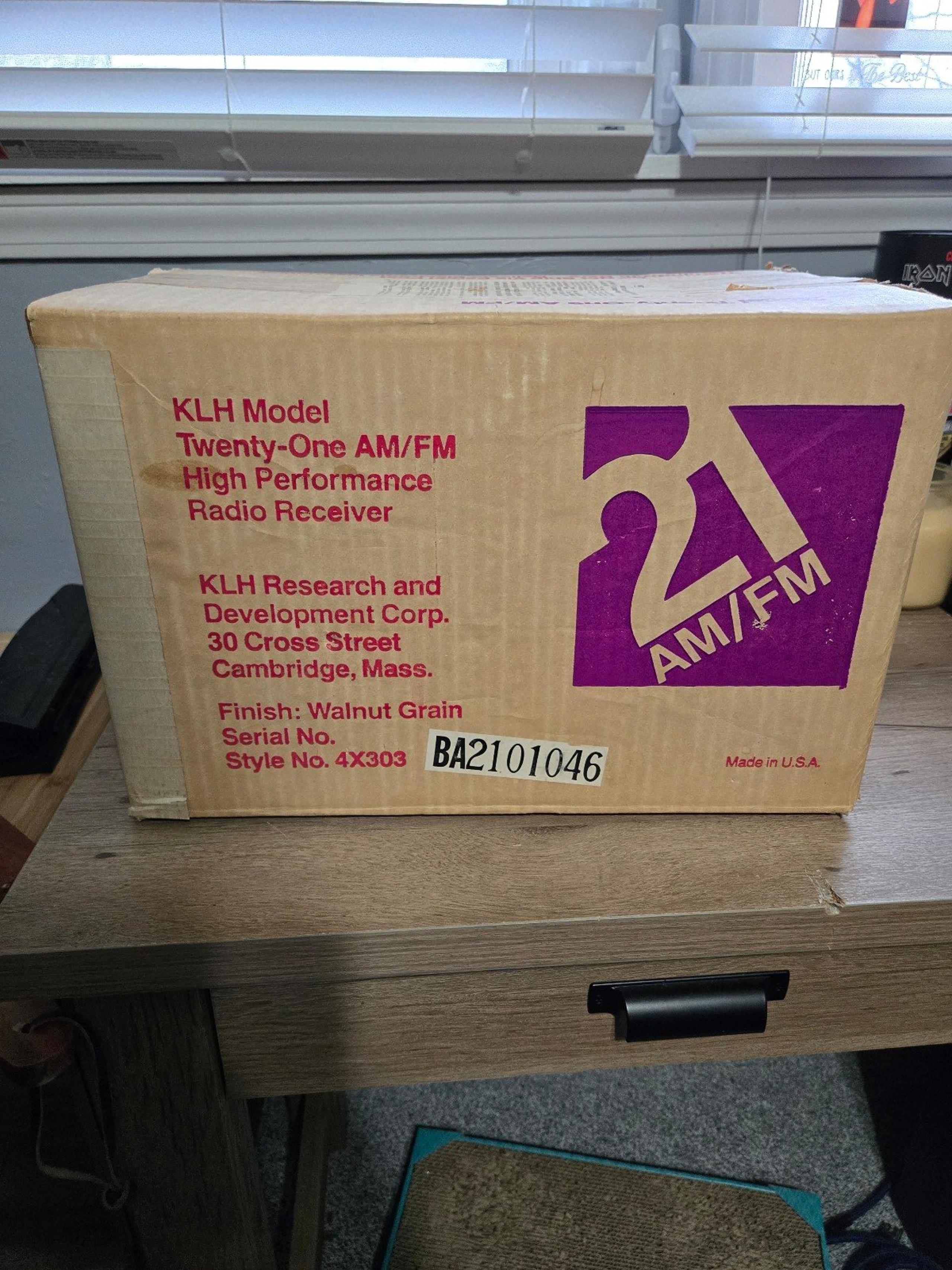 BRAND NEW FACTORY SEALED KLH Model Twenty One Table Radio 60s MCM Walnut Grain