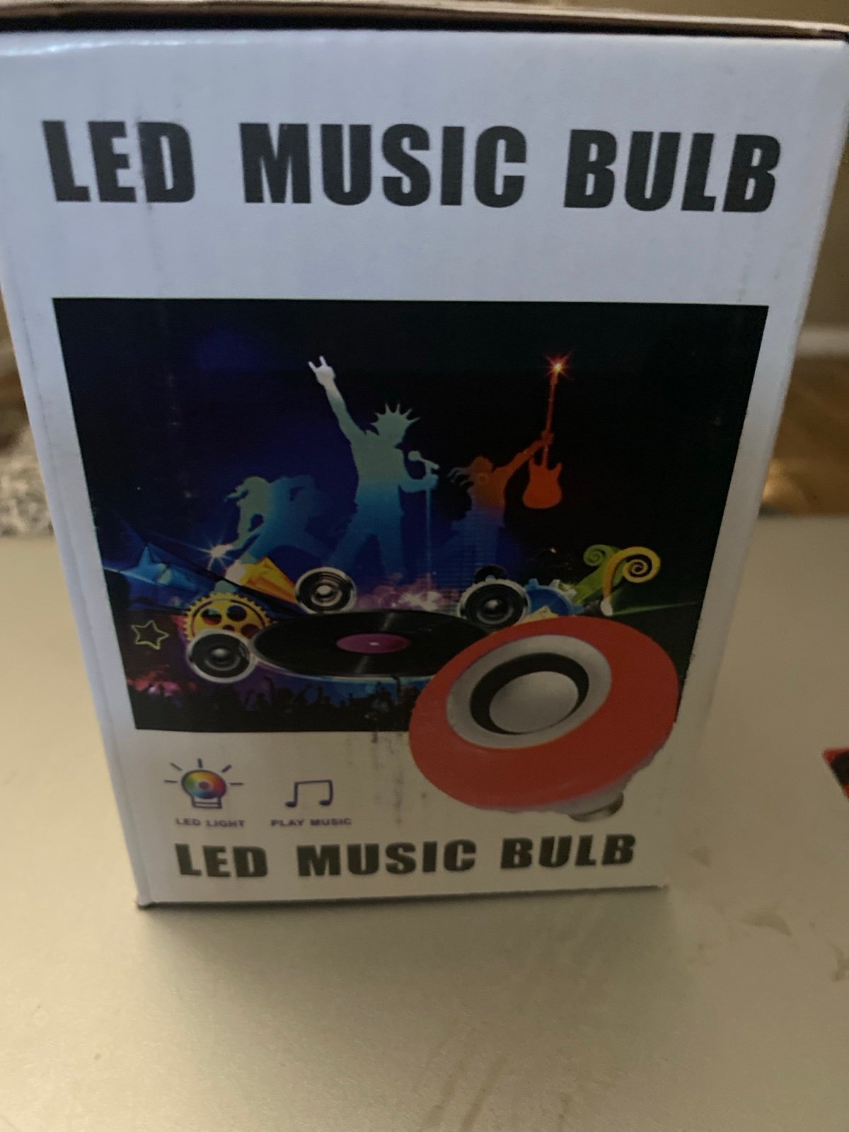 Wireless led light bulb W/ controller lot of 30