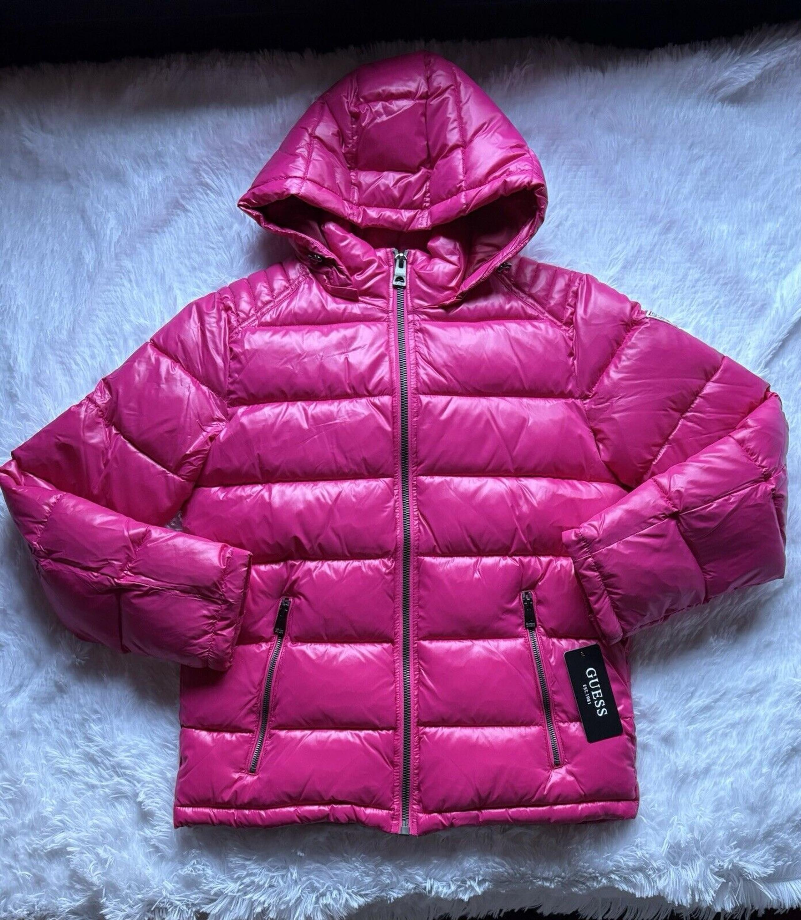 MSRP $225 Guess Magenta Quilted Nylon Hooded Zip Puffer Coat Mens Size Small