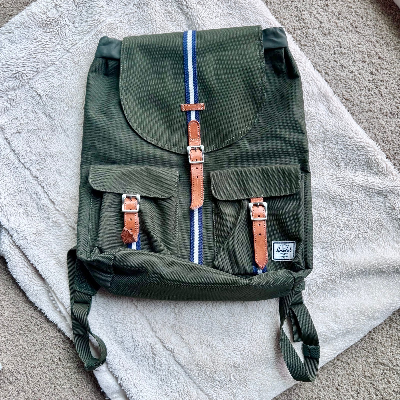 Herschel Supply Co. Little America army green backpack