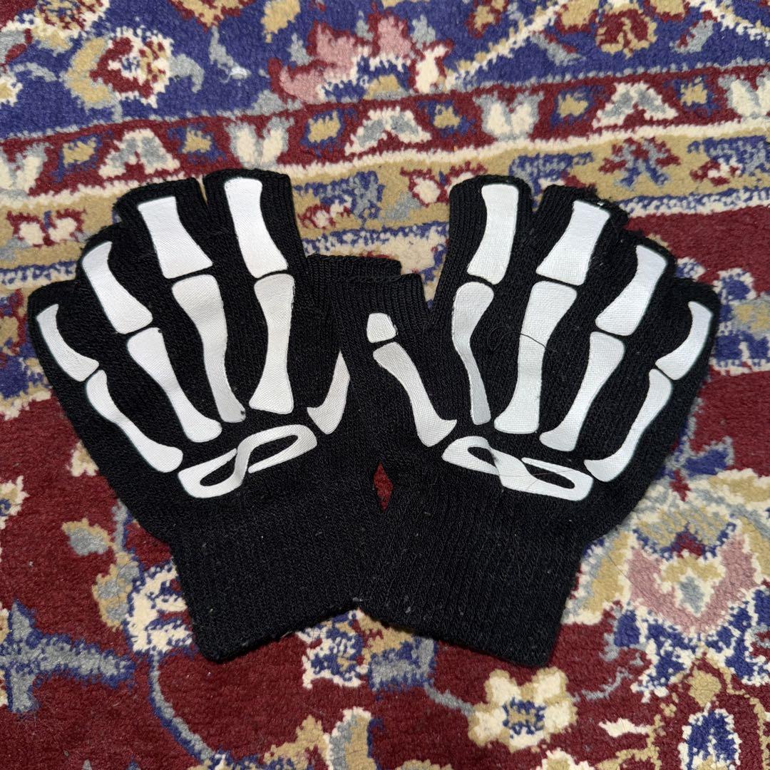 Atticus Torre glove