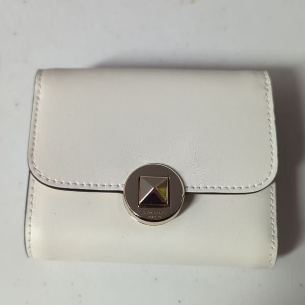 NWT Kate Spade Cream/Gold Wallet