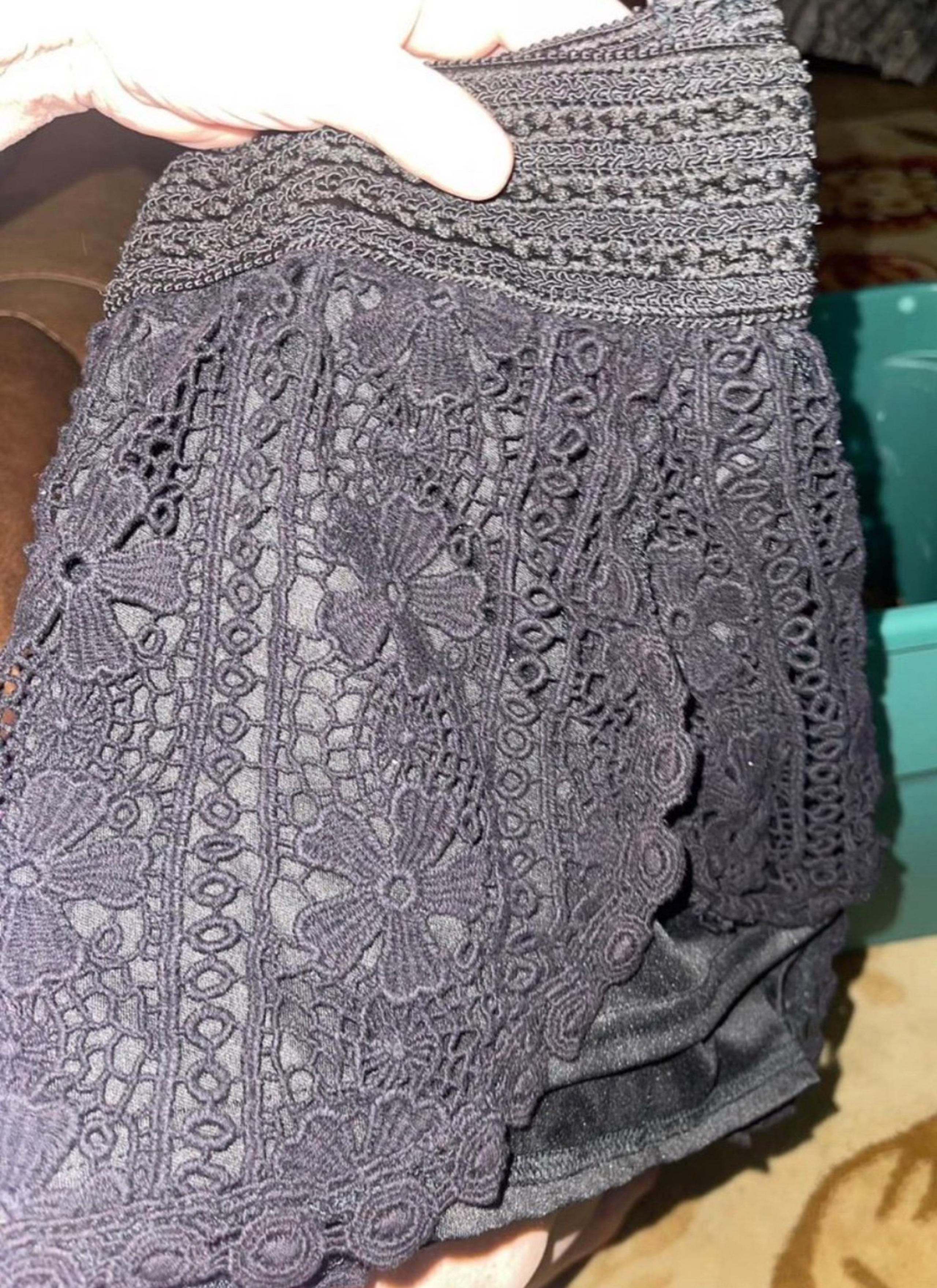 Junior No Boundaries Black Lace Shorts Size 15/17