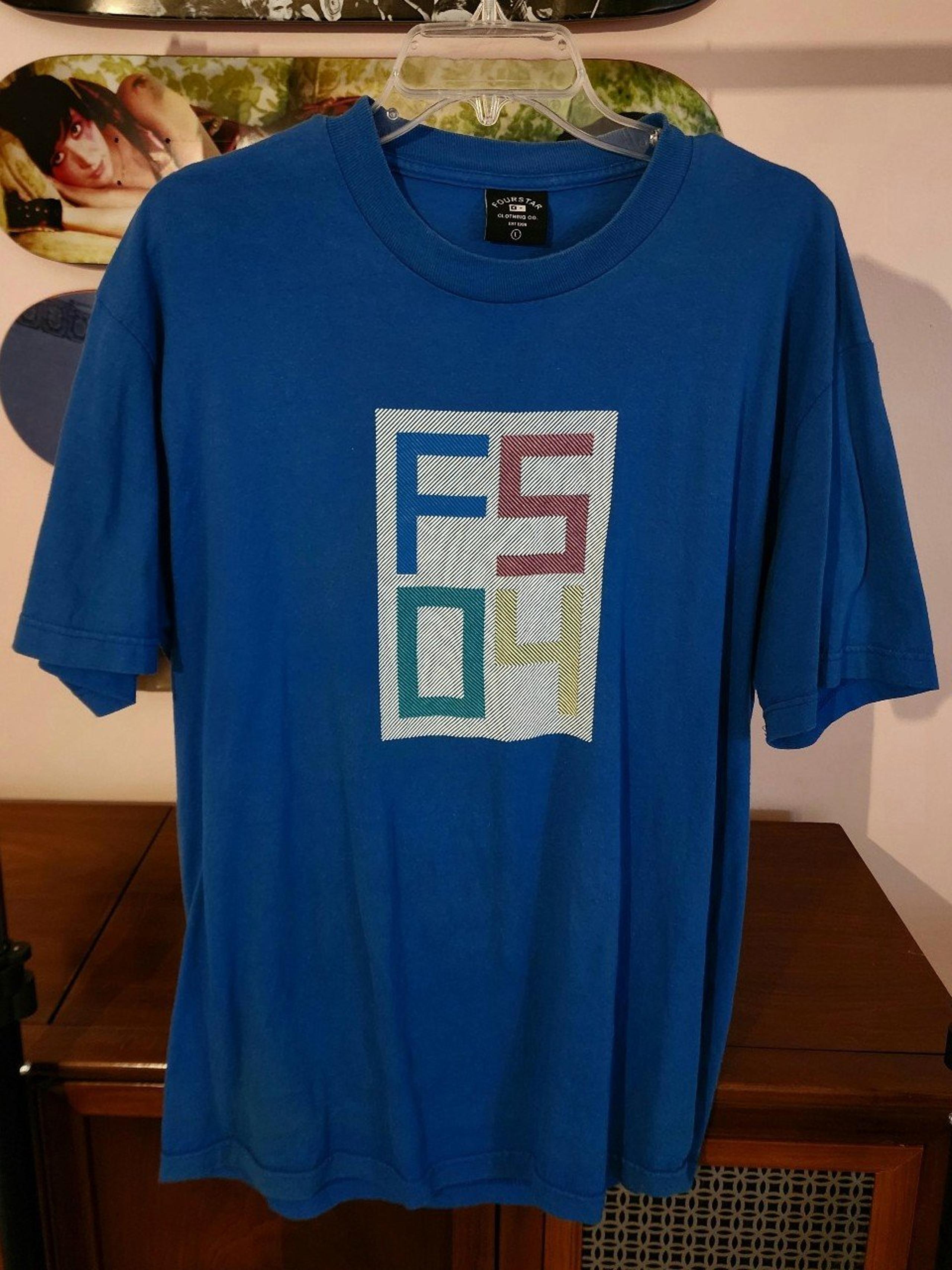 Vtg Men's Y2K Fourstar Clothing Co Skate T-shirt Size Large Royal Blue