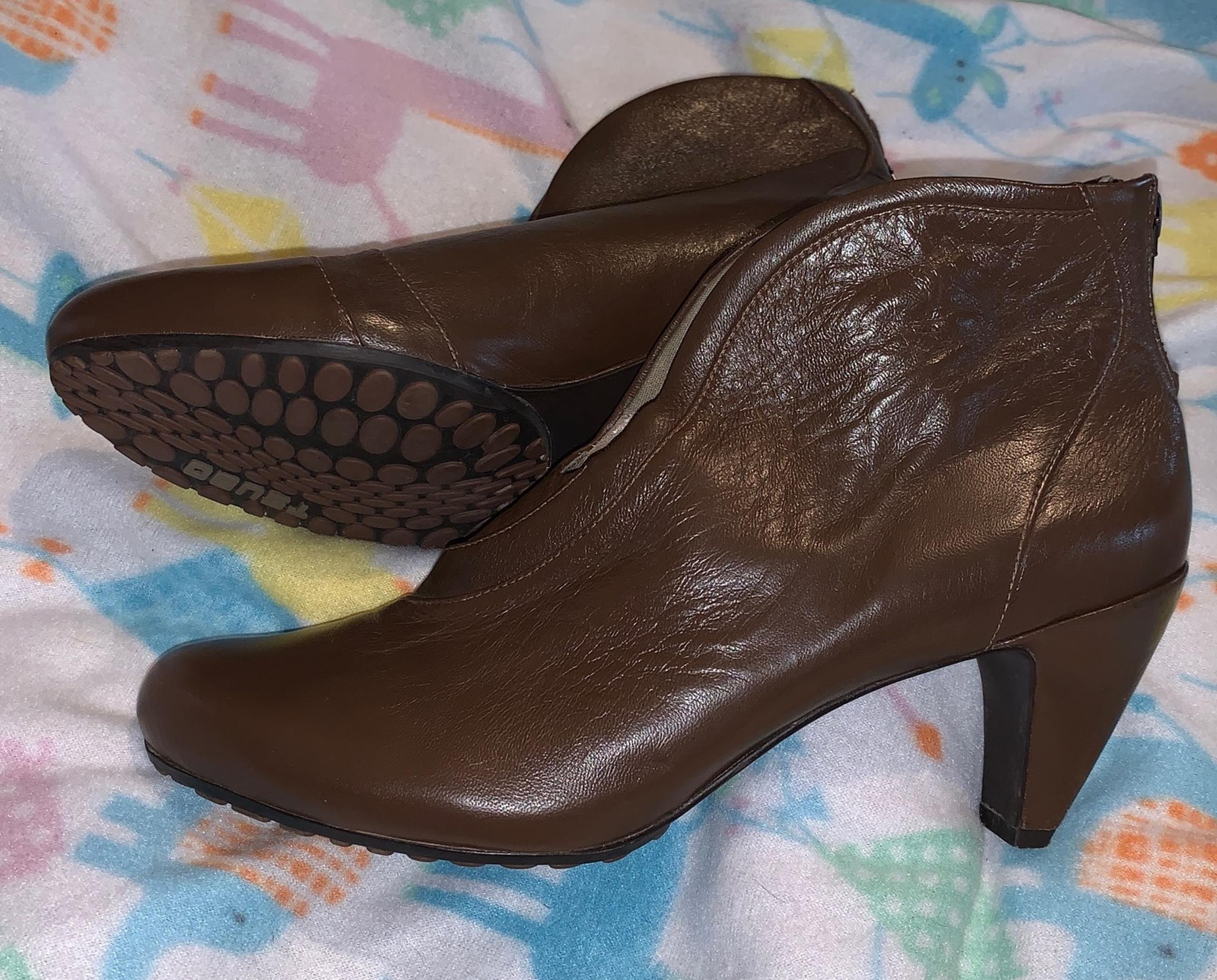 TSUBO WOMEN ANKLE BOOTS SZ 9.5