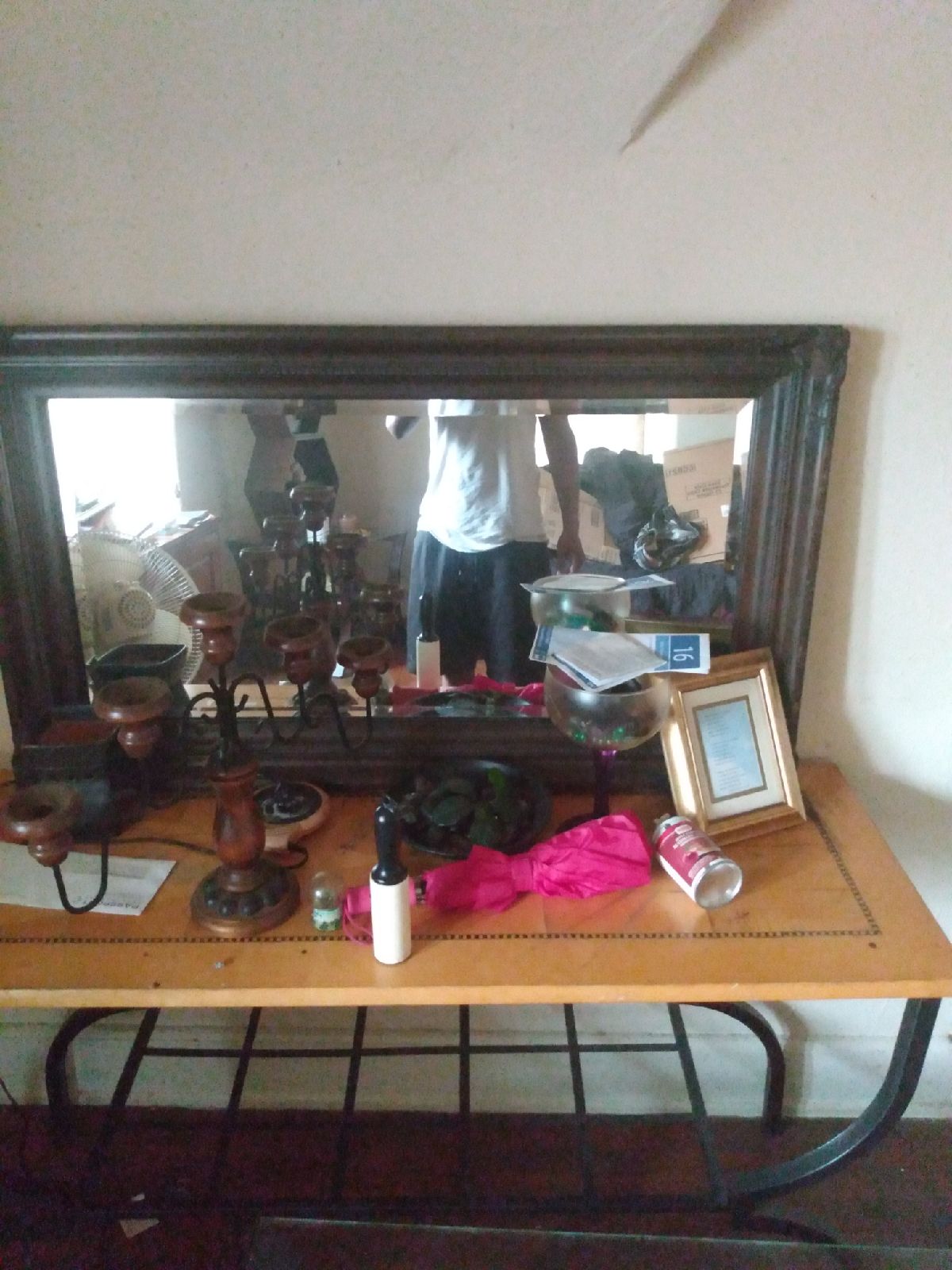 Tables with mirror