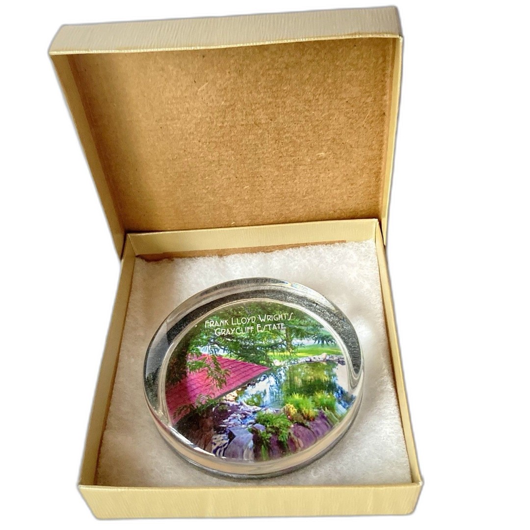 FRANK LLOYD WRIGHT Architect Graycliff Estate Paperweight