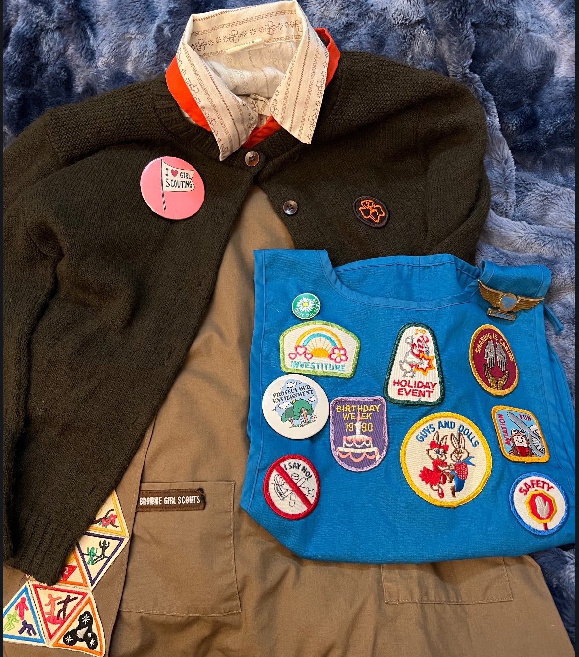 Girl Scouts Uniform Daisy Scout Pin & Apron *~COMPLETE SET~*