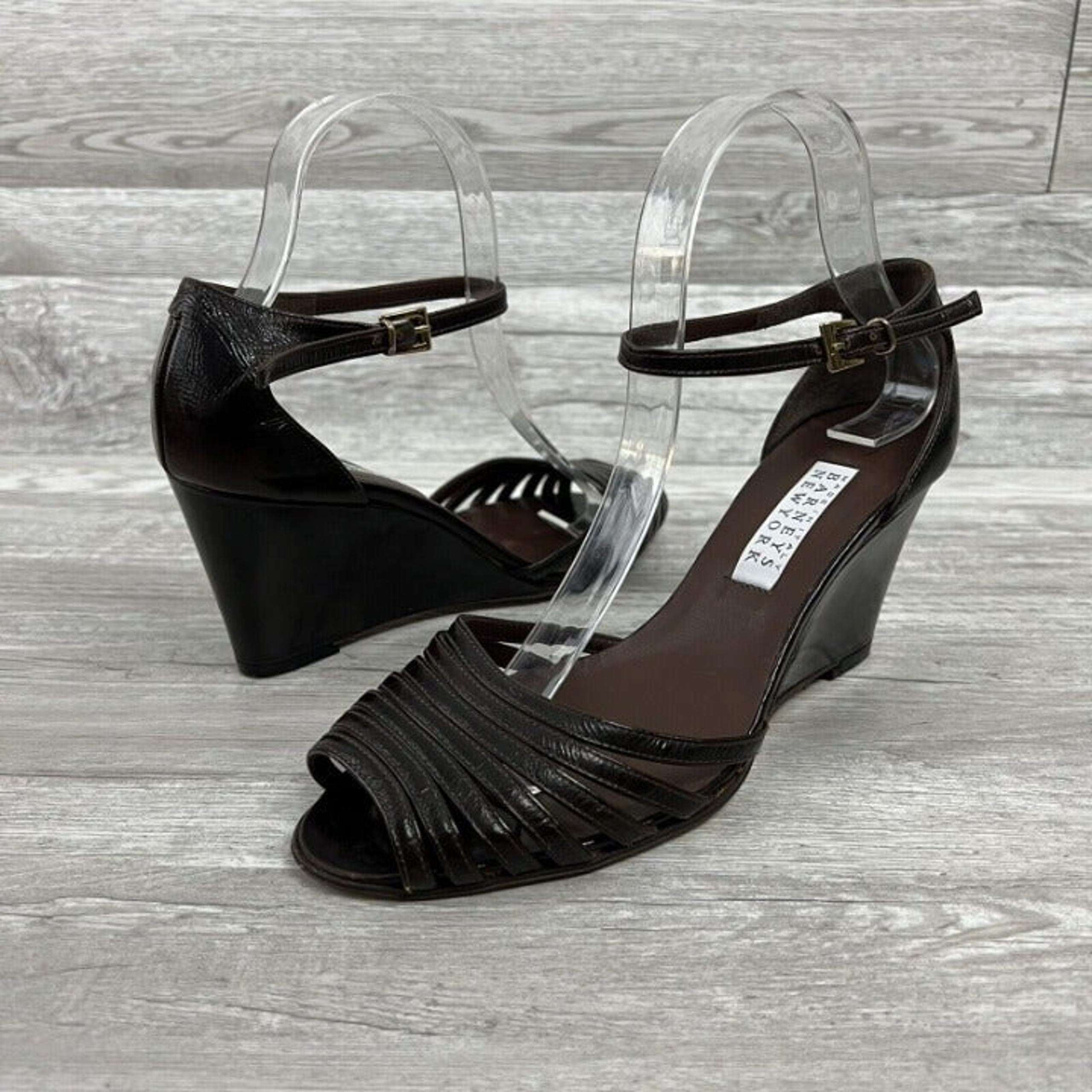 BARNEYS NEW YORK Brown Leather Ankle Strap Sandals Sz 8.5 Eur 39 Made In Italy