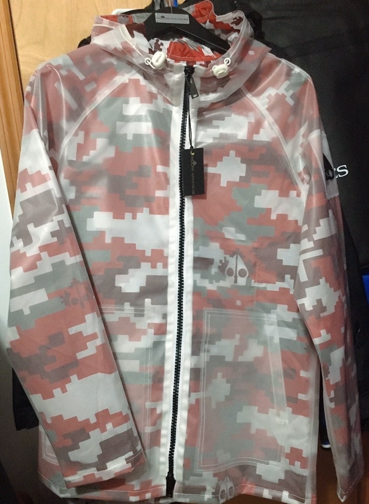 MOOSE KNUCKLES Yoho Rain Coat In Digital