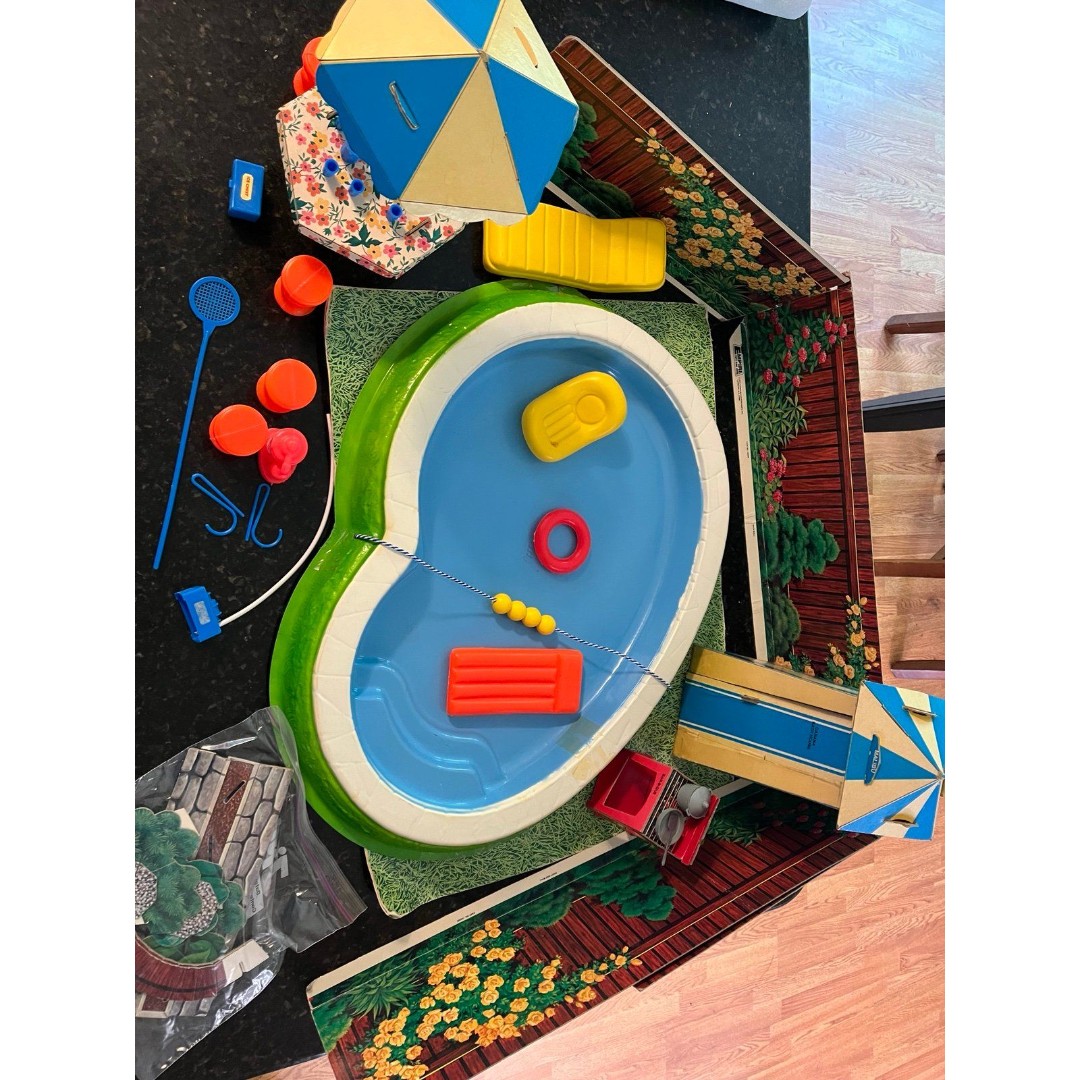 Vintage 70’s Barbie Empire Pool Set
