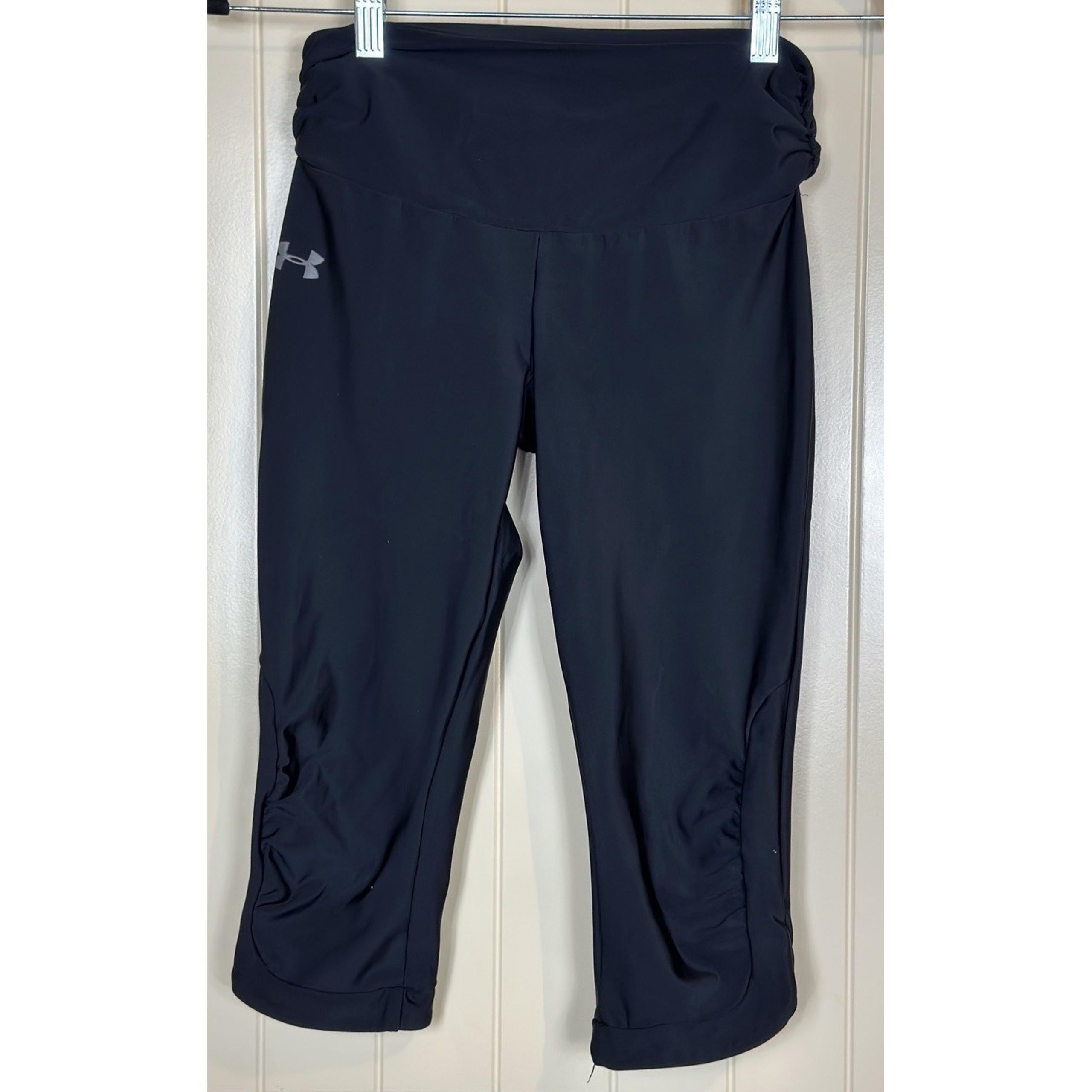 Under Armour Women's Black Cropped Compression Leggings sz M