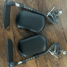 Wheelchair Leg Rest, Elevating, Footplates, Padded Calf Pads footplates NEW