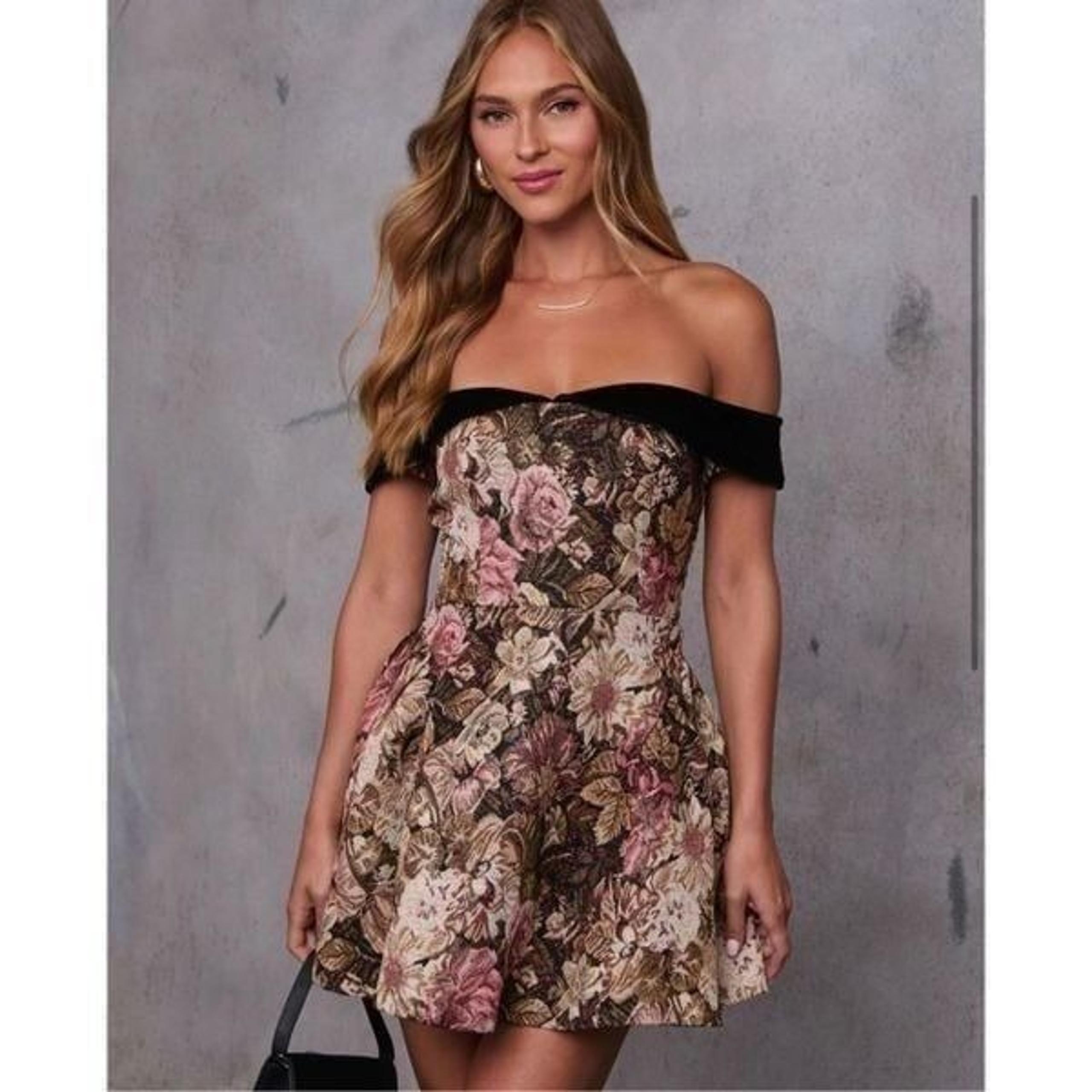 En Saison Capture Off Shoulder Fit & Flare Floral Brocade Mini Dress Winter S