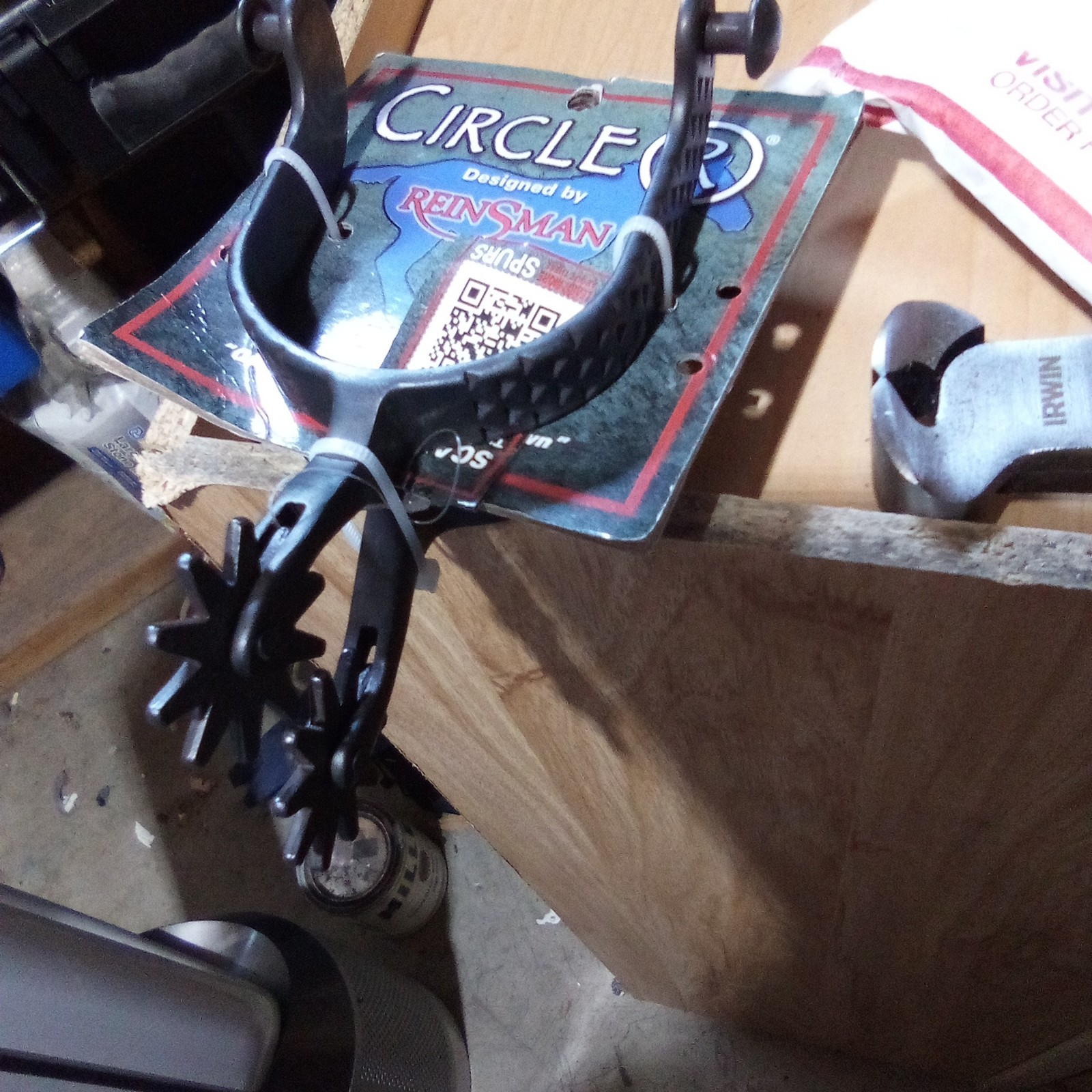 Circle R spurs
