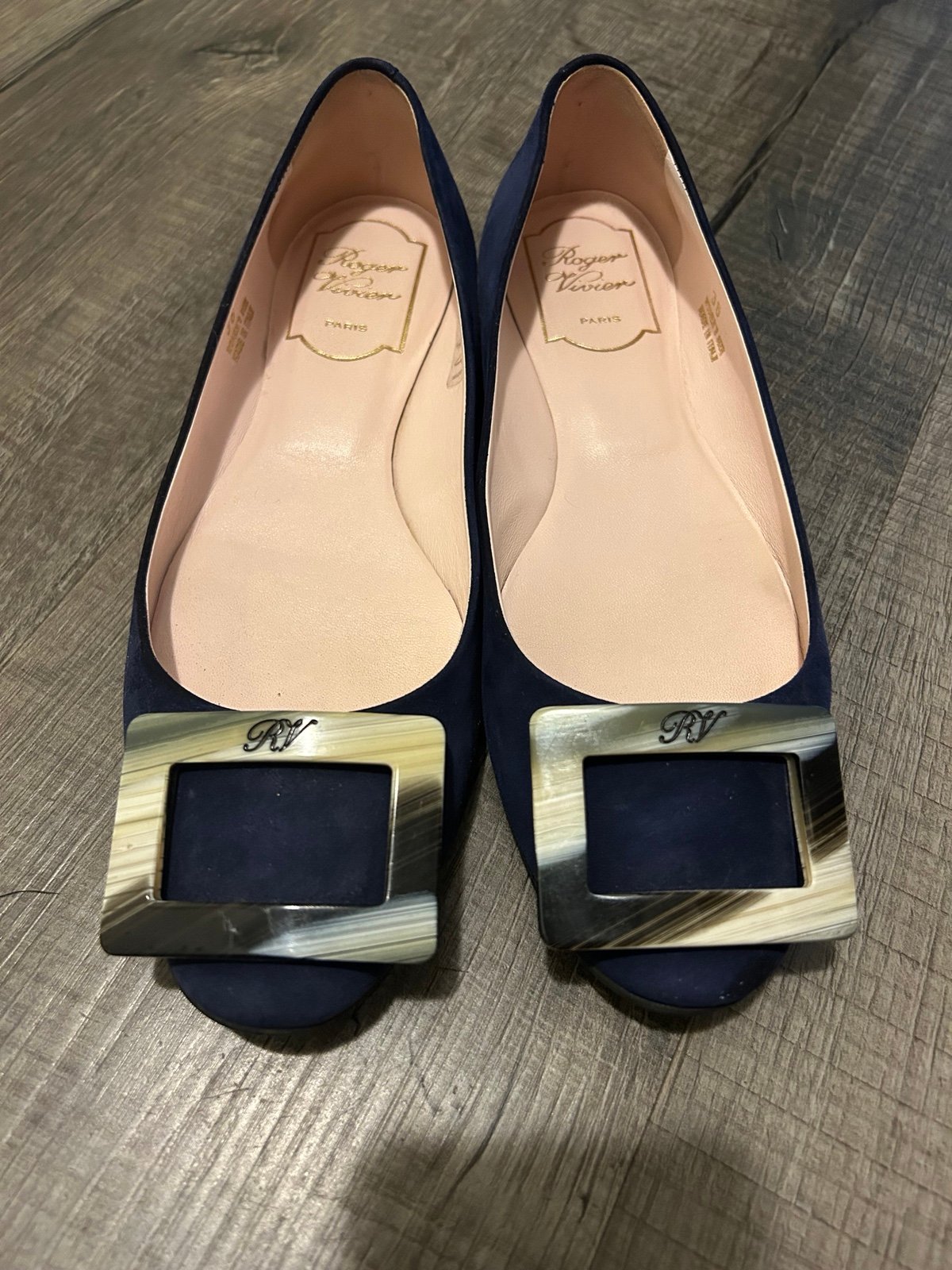 Roger Vivier suede ballet flats size 36