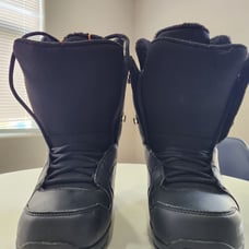 Thirty Two Snowboard Boots (Women’s US Size 8)
