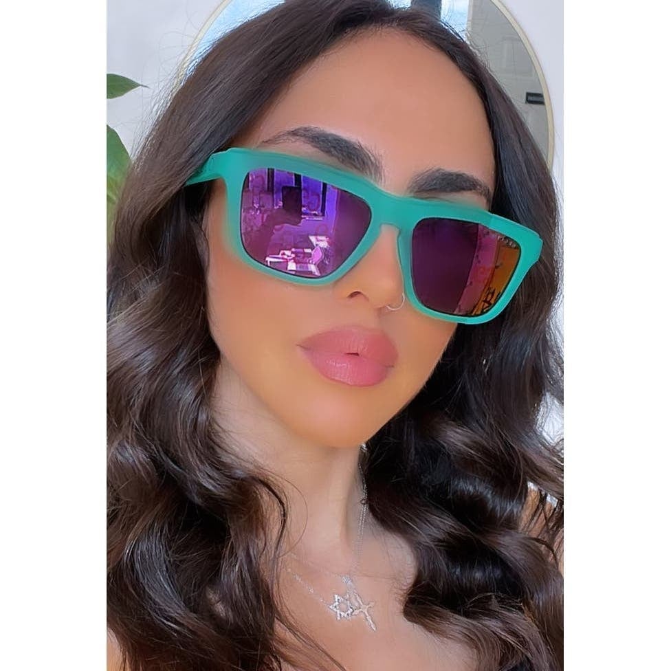NEW Gucci GG1571S Green Mirror Logo Sunglasses