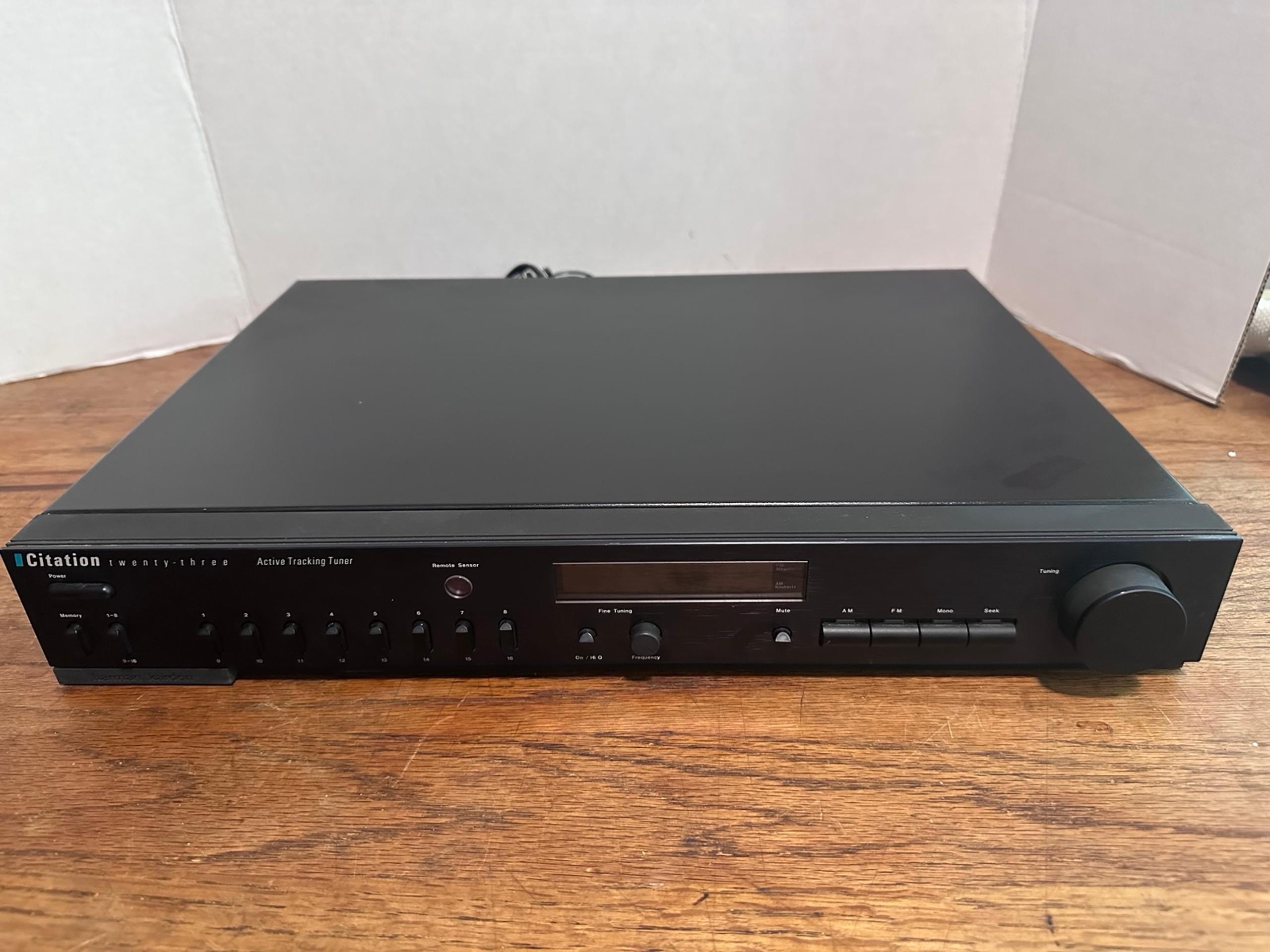Vintage 1987 Harmon Kardon Citation 23 Active Tracking AM / FM Tuner Radio