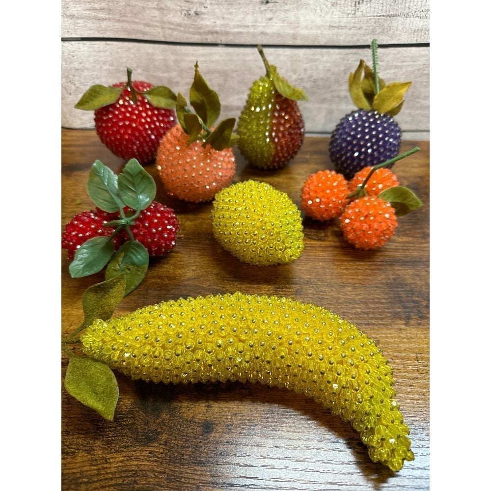 Vintage Push Pin Fruit 8 Piece