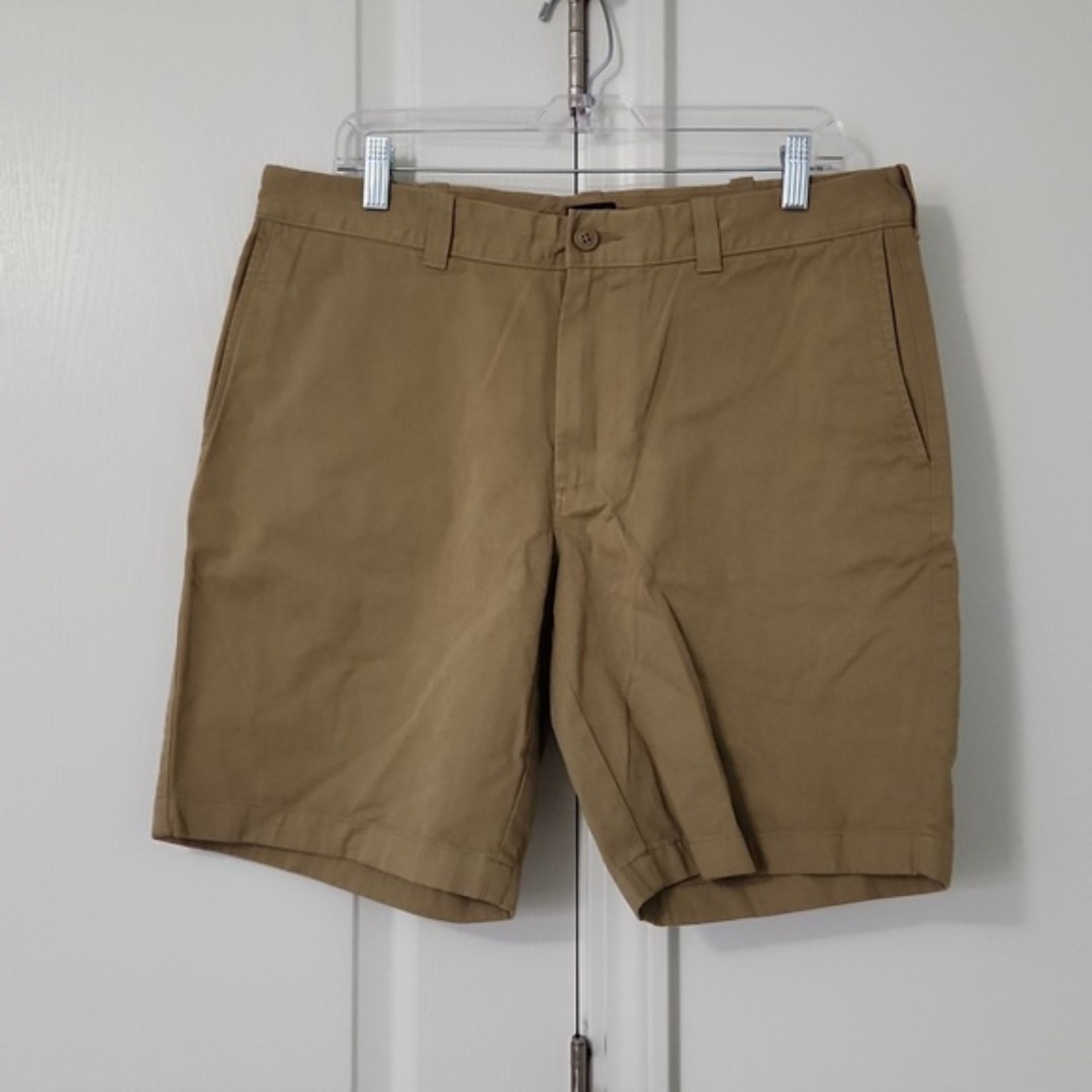 NWT J.Crew Men's 9 Short in Garment Dye Cotton, Tan, Size 34