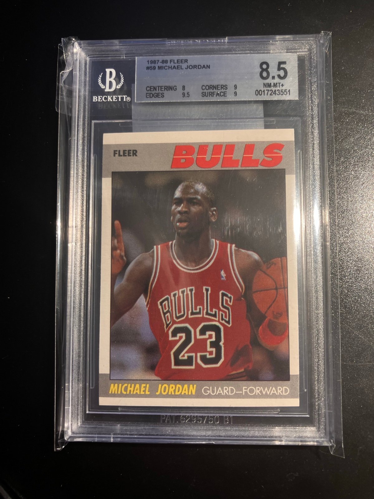 1987 Fleer #59 BGS 8.5 NMint 2nd year Michael Jordan Chicago Bulls HOF