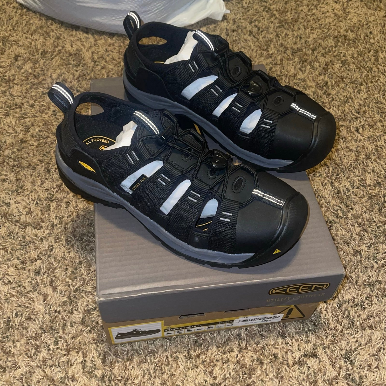 Keen Utility Men's Atlanta II Cooler Steel Toe Work Shoe Size US 10.5 EE NIB